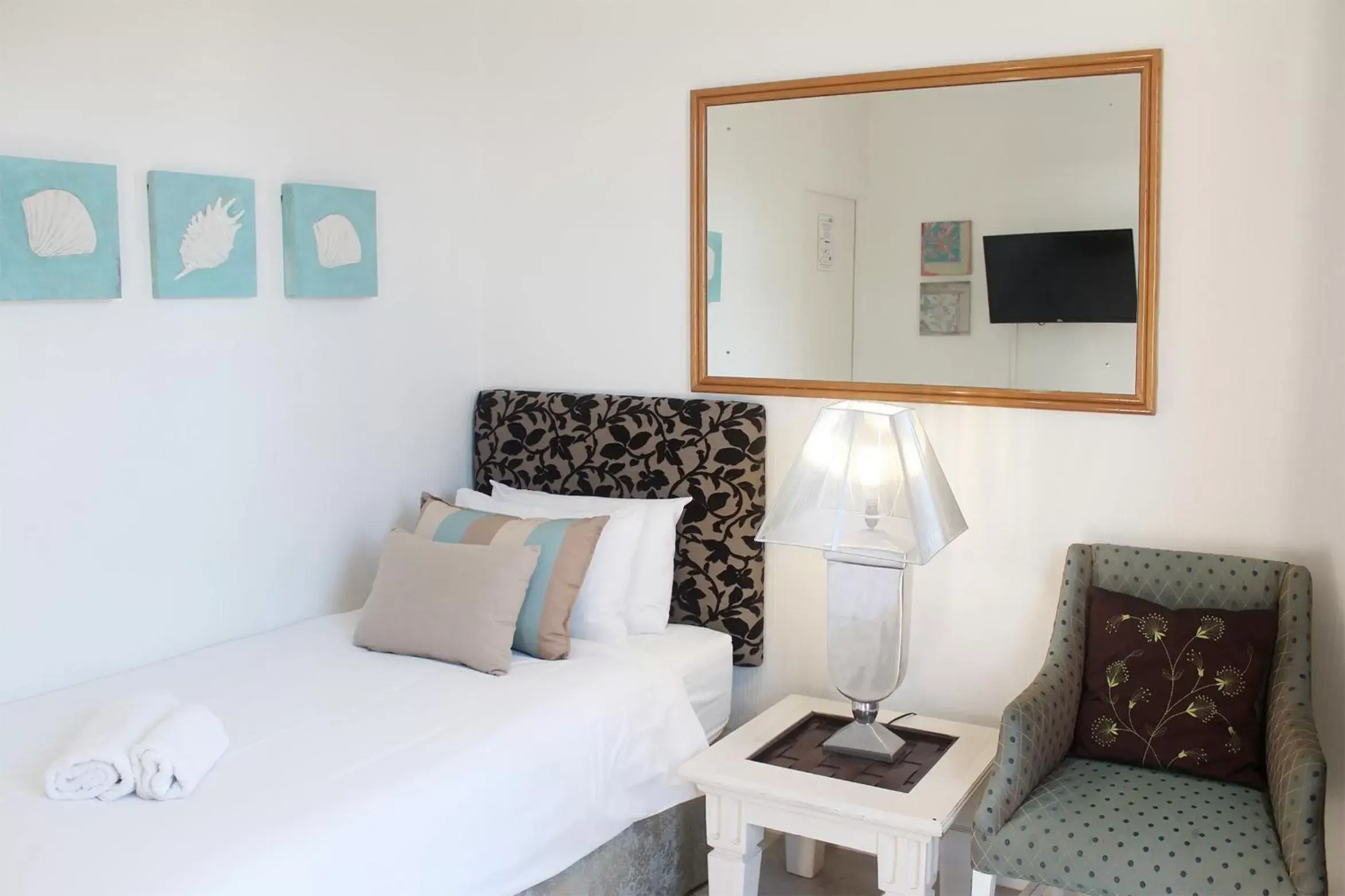 Bedroom, Bed in Oceans Hotel & Self Catering