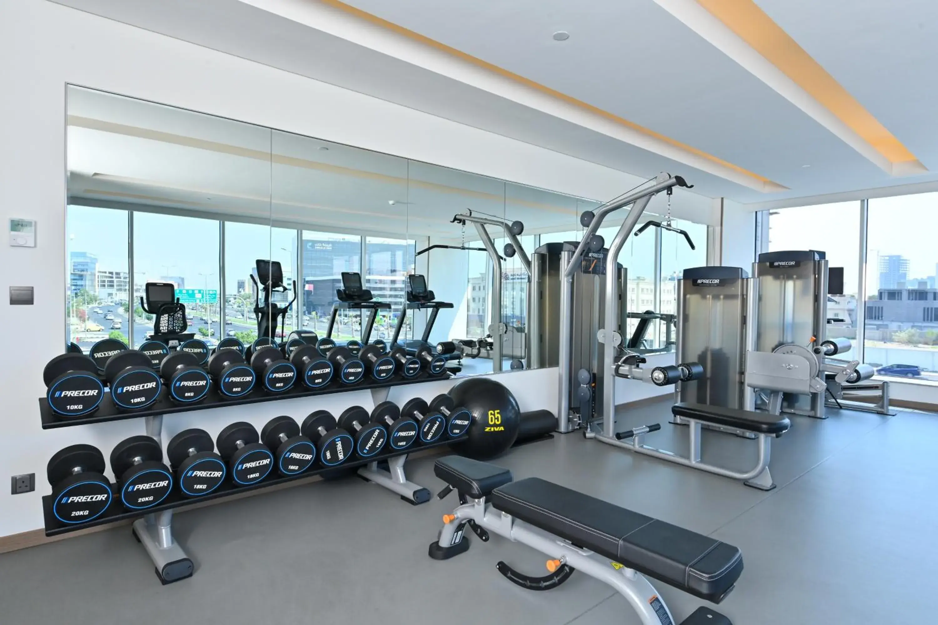 Property building, Fitness Center/Facilities in Comfort Hotel Jeddah King Road