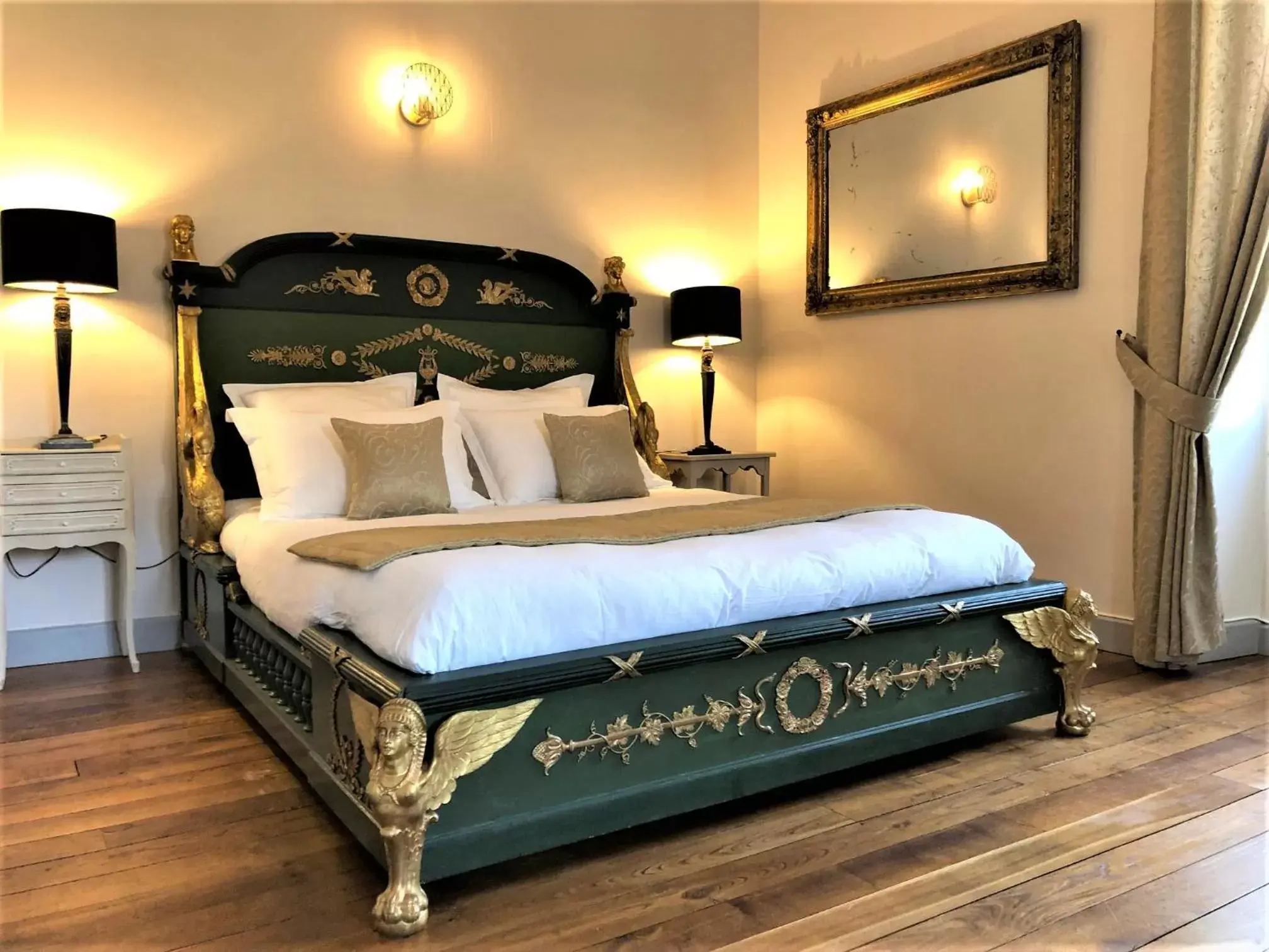 Bed in Domaine de Monplaisir