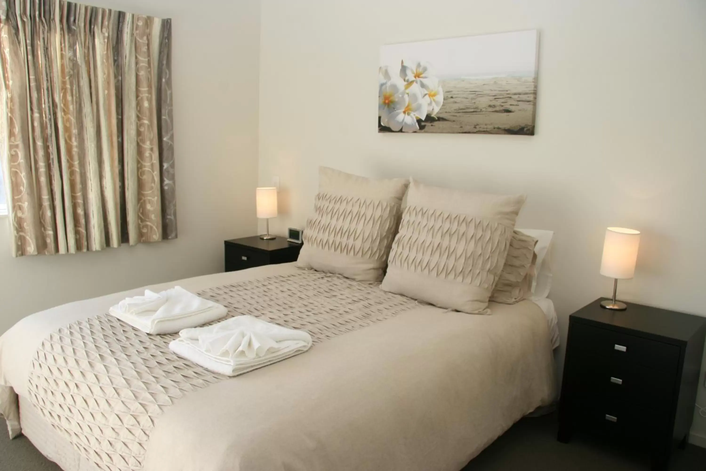 Bed in Oceans Resort Whitianga