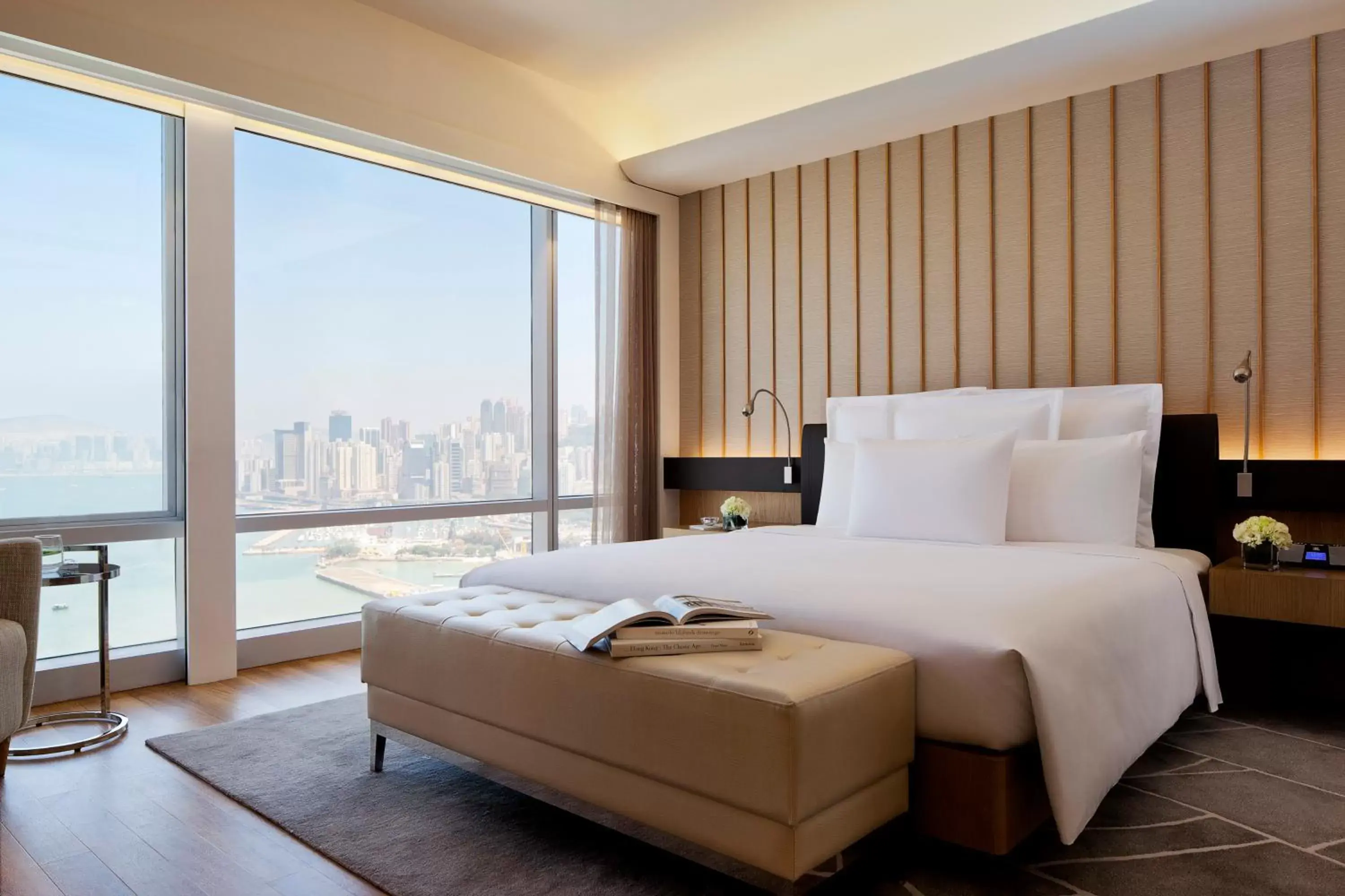 Bedroom, Bed in Renaissance Hong Kong Harbour View Hotel