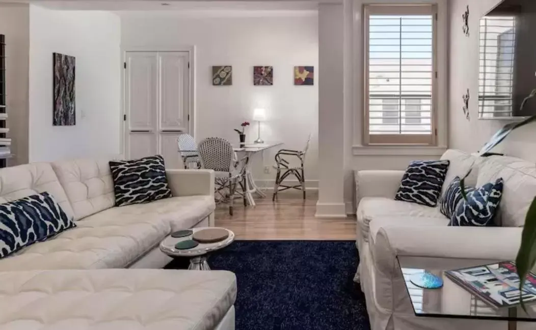 Living room, Seating Area in Tropicals of Palm Beach