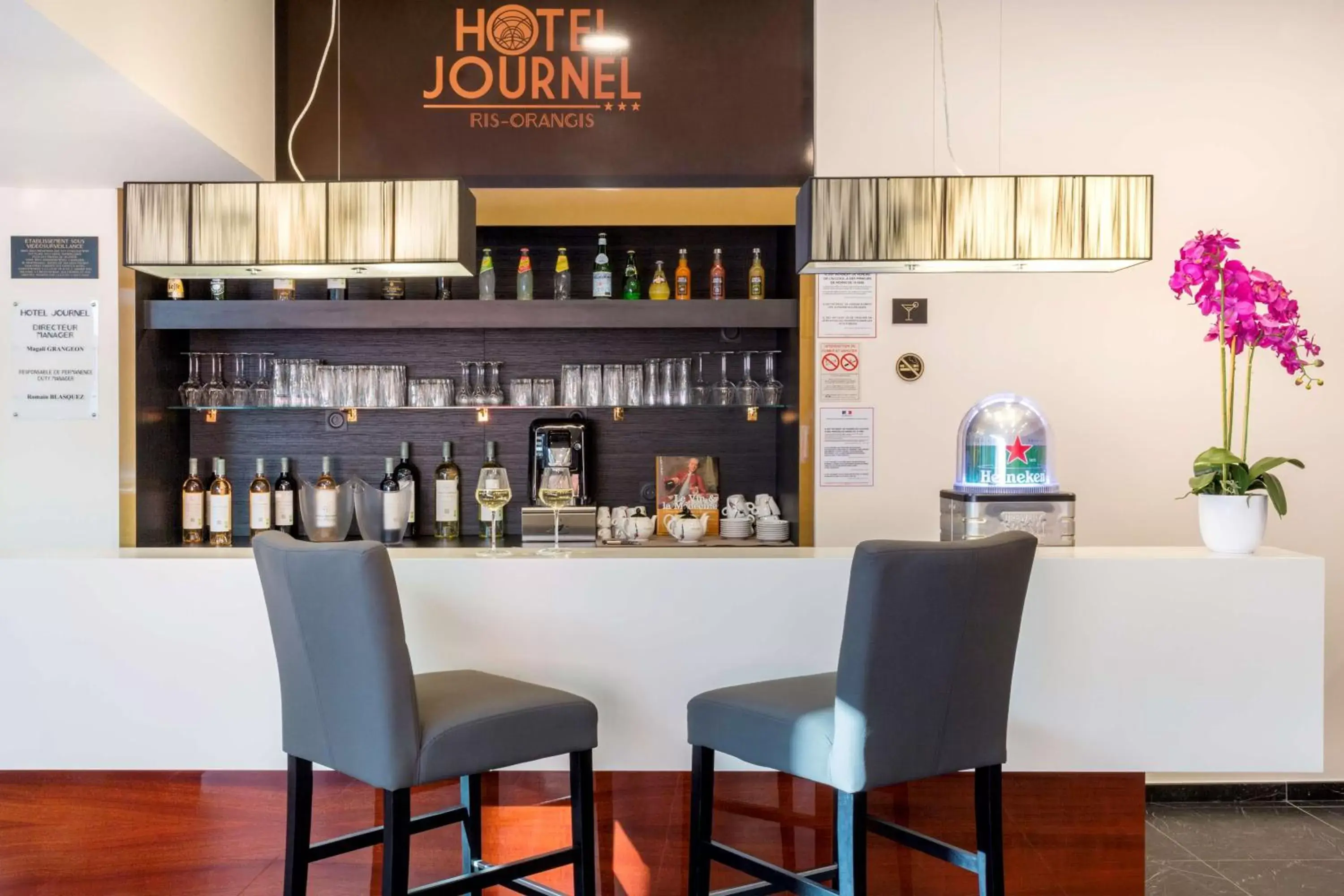 Lounge or bar, Lounge/Bar in Best Western Hôtel Journel Paris Sud