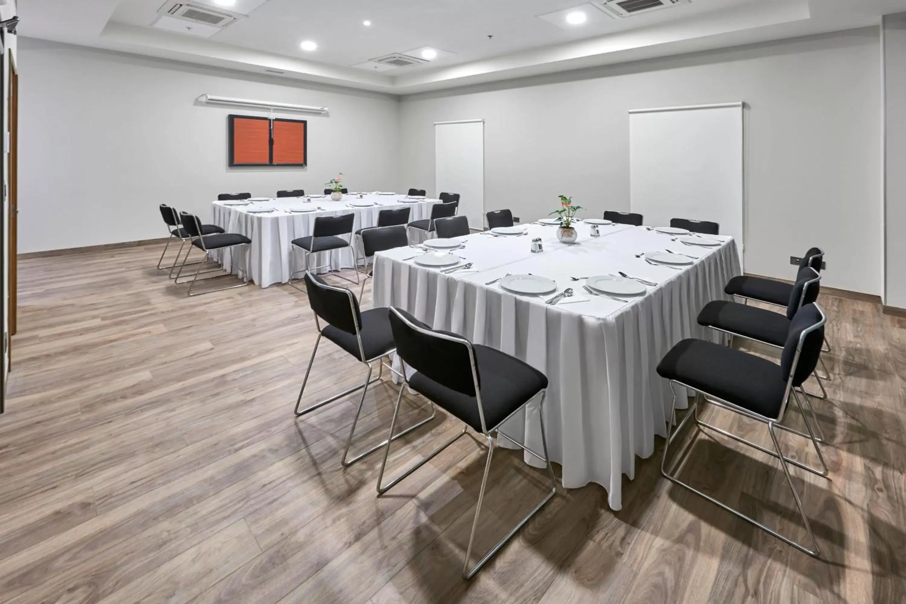 Meeting/conference room in City Express Plus by Marriott Cancun Aeropuerto Riviera
