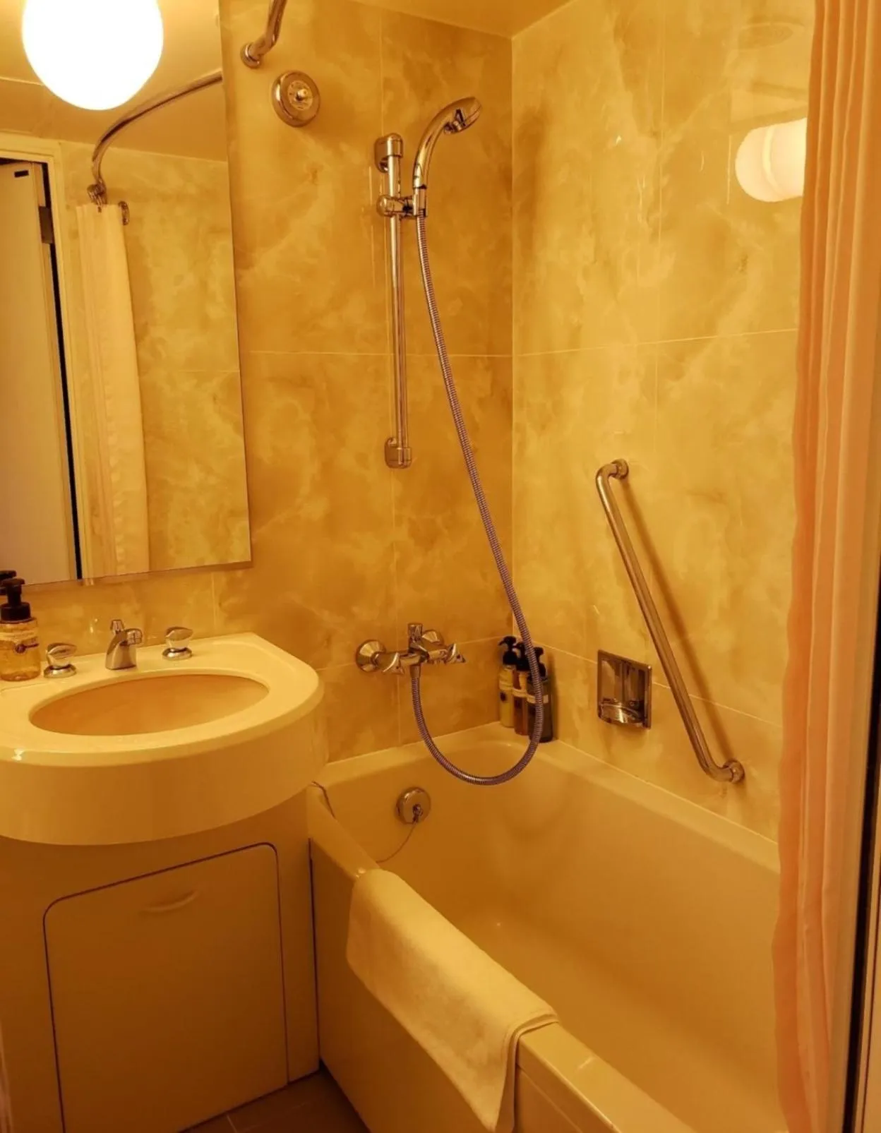 Bathroom in ANA Crowne Plaza Hotel Nagasaki Gloverhill by IHG