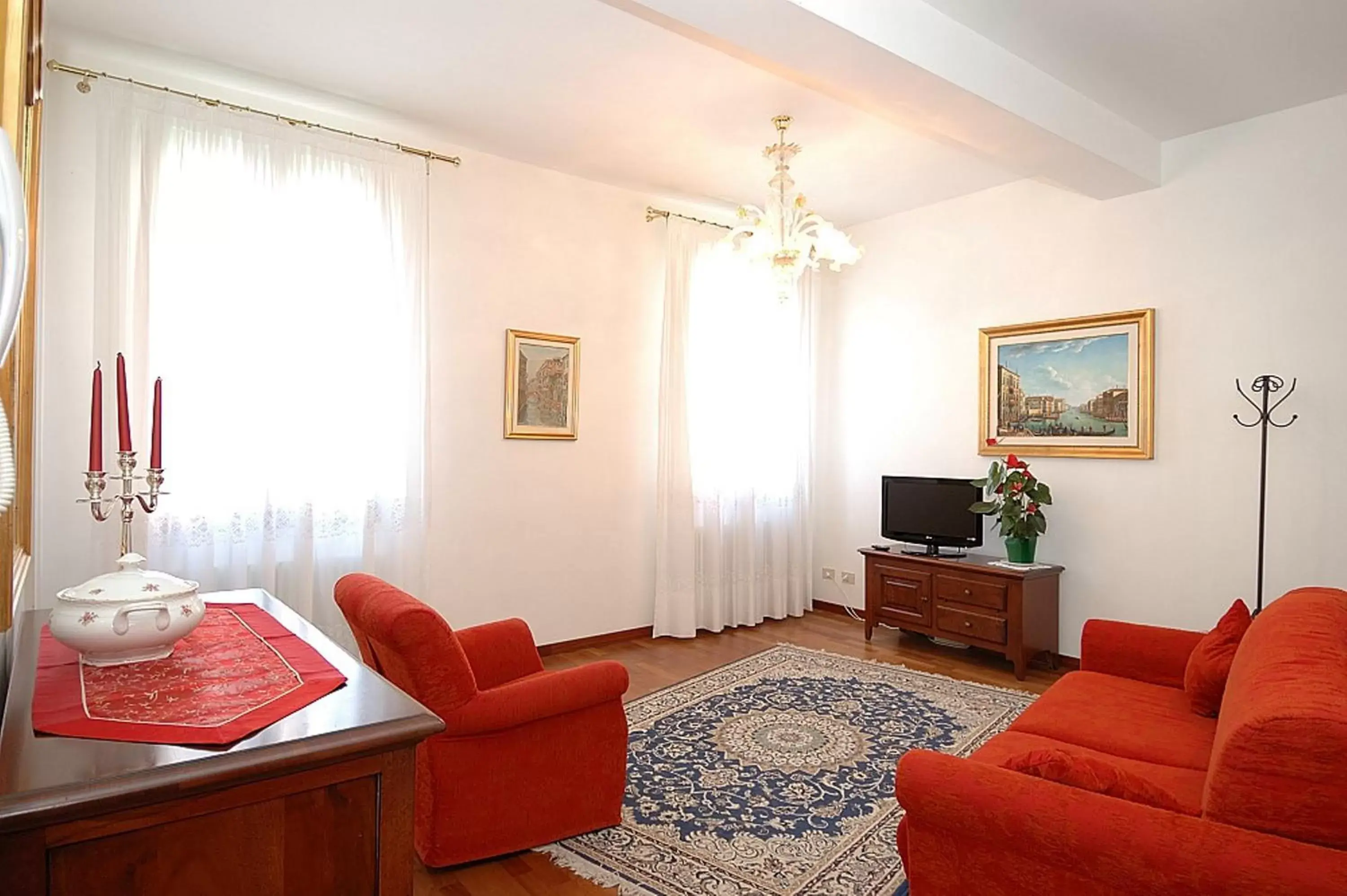 Two-Bedroom Suite with Canal View in Corte Nova