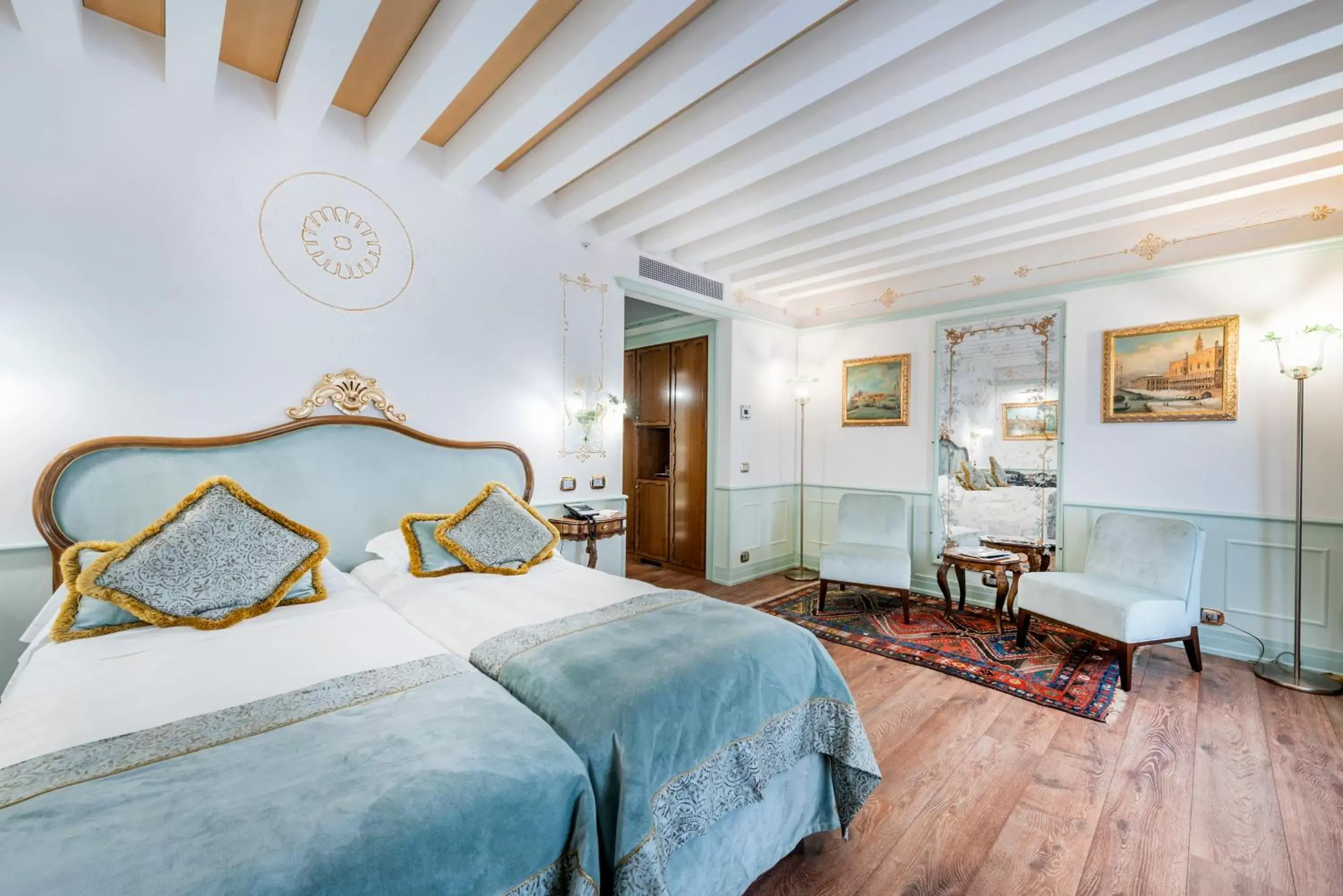 Bedroom, Bed in Monaco & Grand Canal