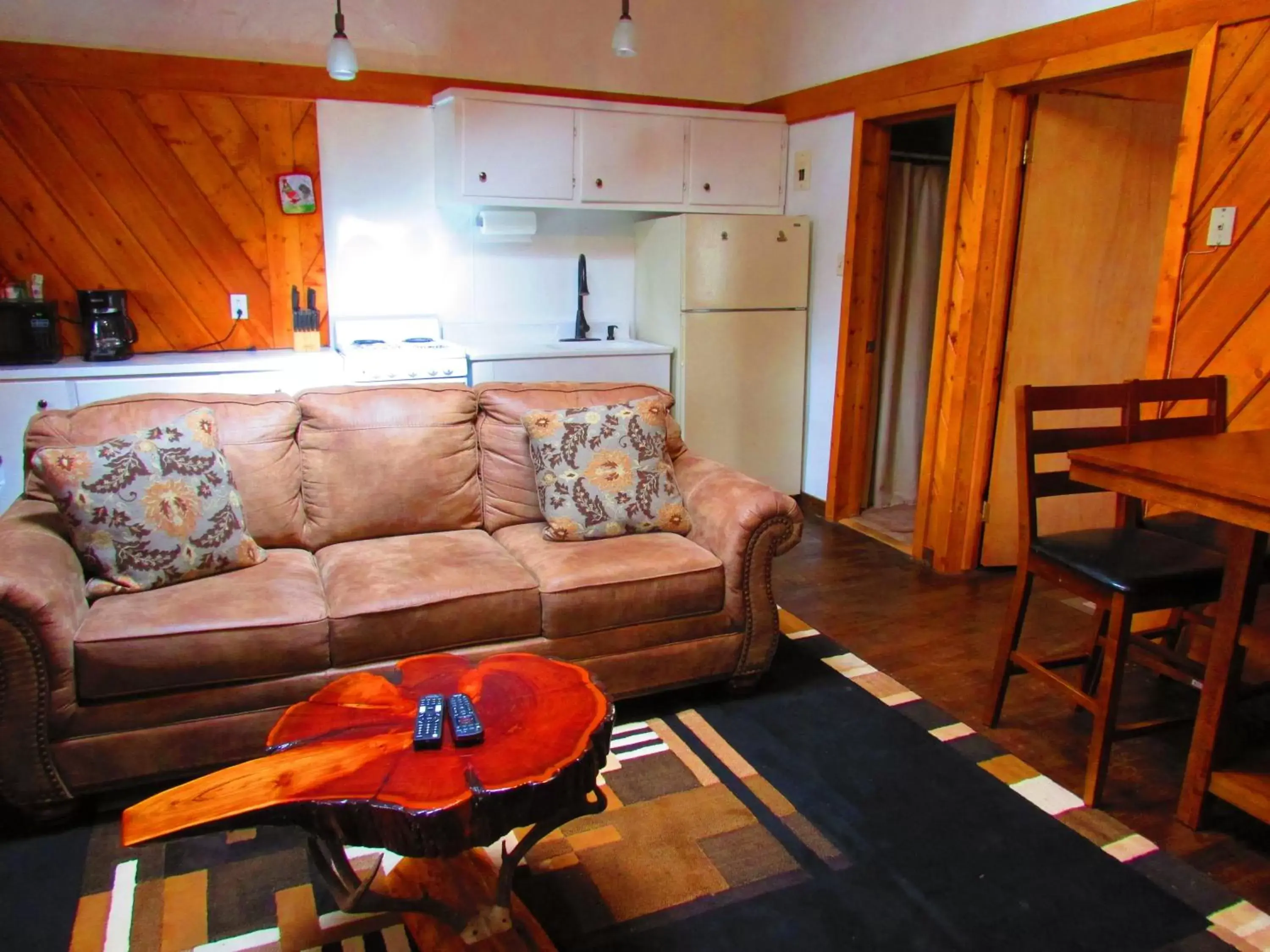 Seating Area in Chinook Winds Lodge