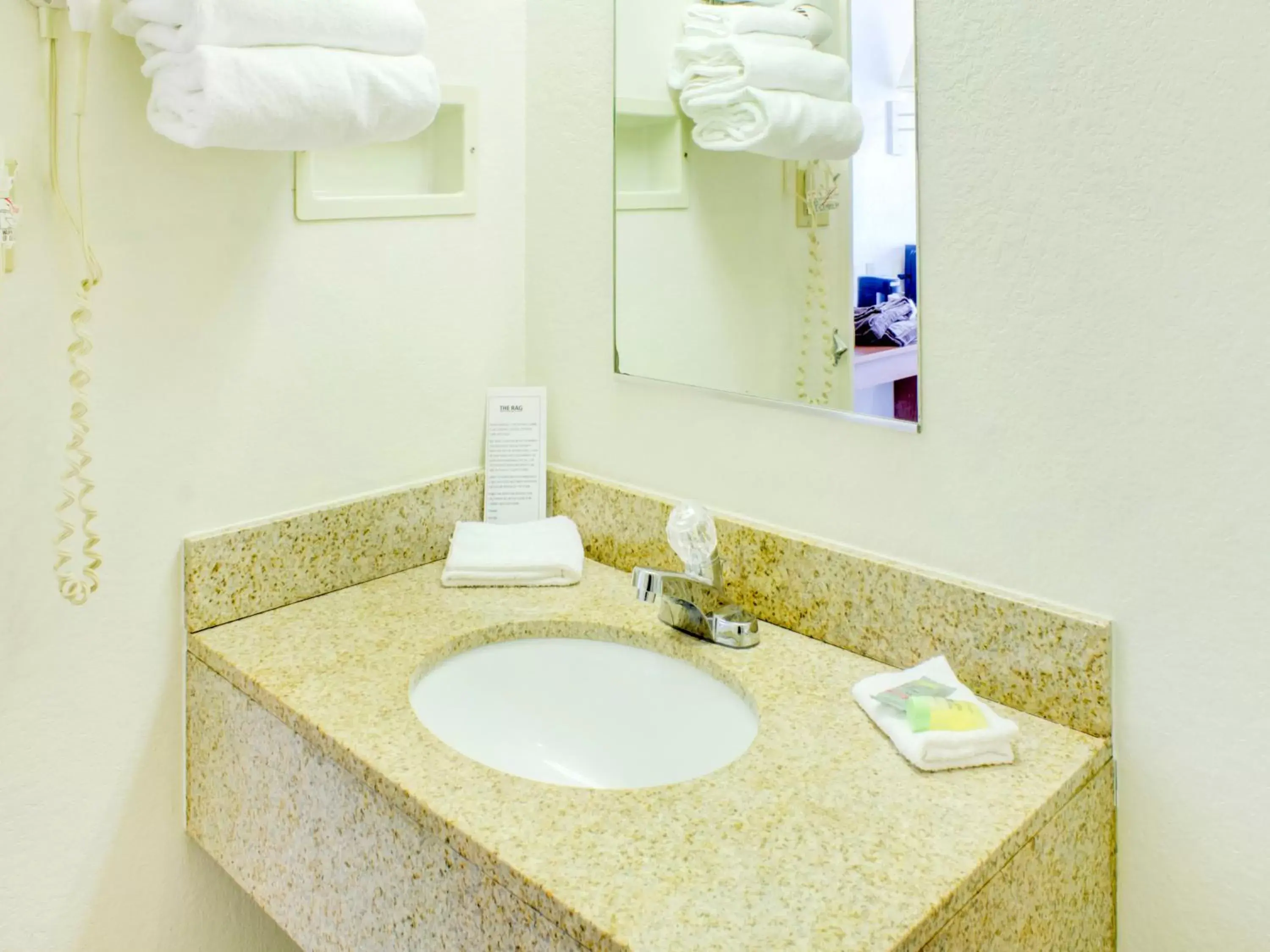 Area and facilities, Bathroom in Travelodge by Wyndham Miles City