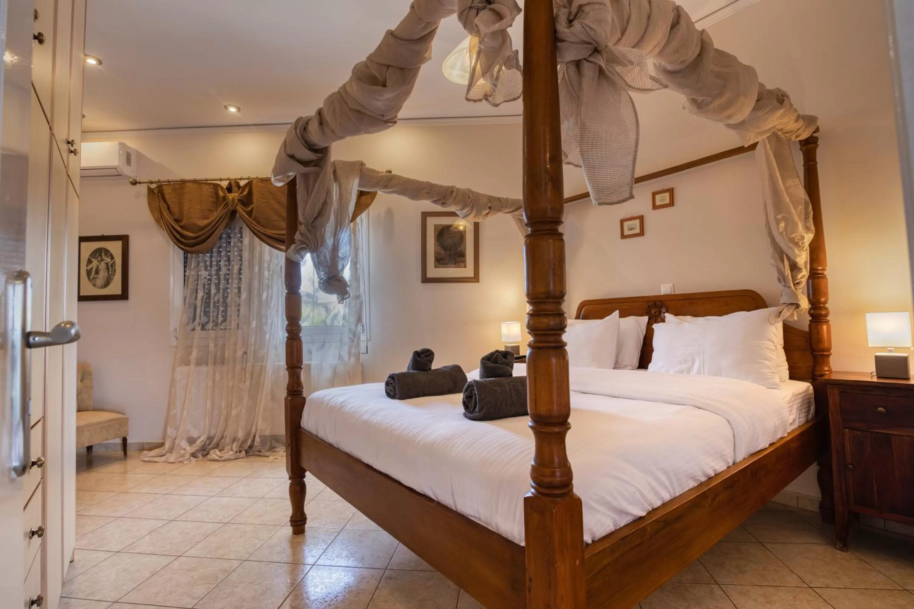 Bed in Votsalakia Hotel & Luxury Apartments