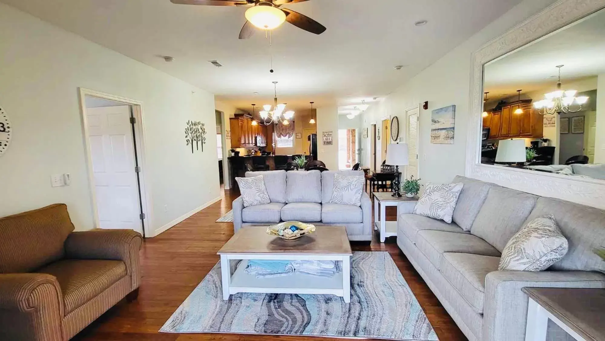 Living room, Seating Area in Rockwood Condos on Table Rock Lake