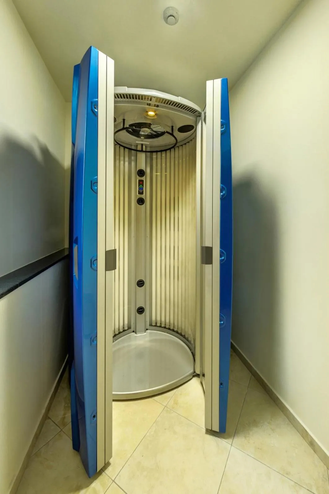 Solarium in Hotel COOP, Sofia