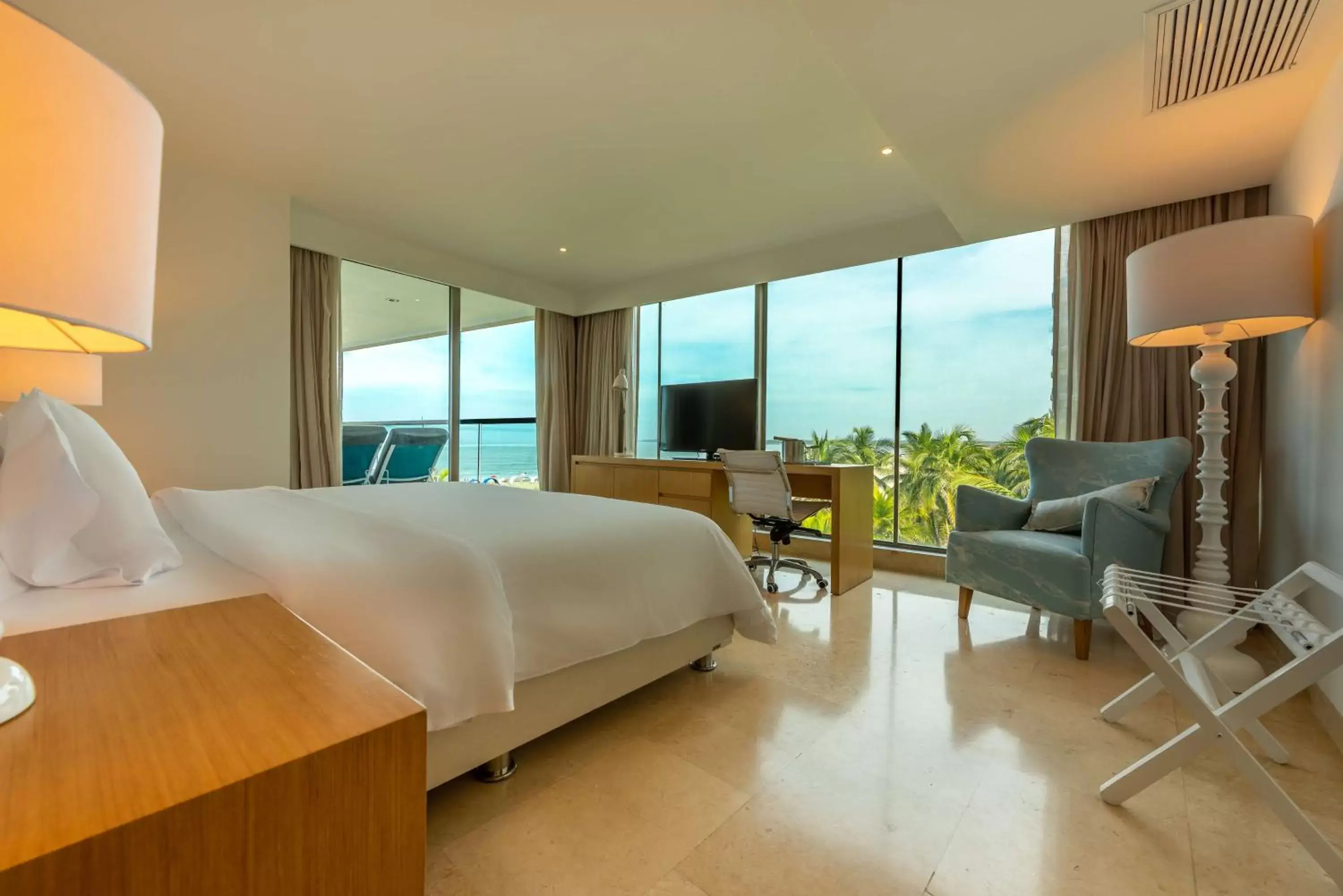 Bedroom in Radisson Cartagena Ocean Pavillion Hotel