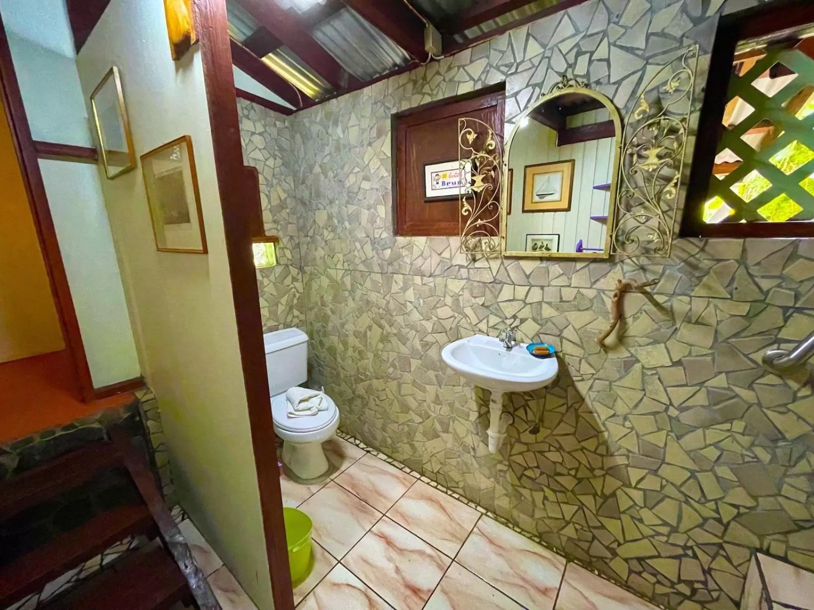 Bathroom in Cocoa Cottage