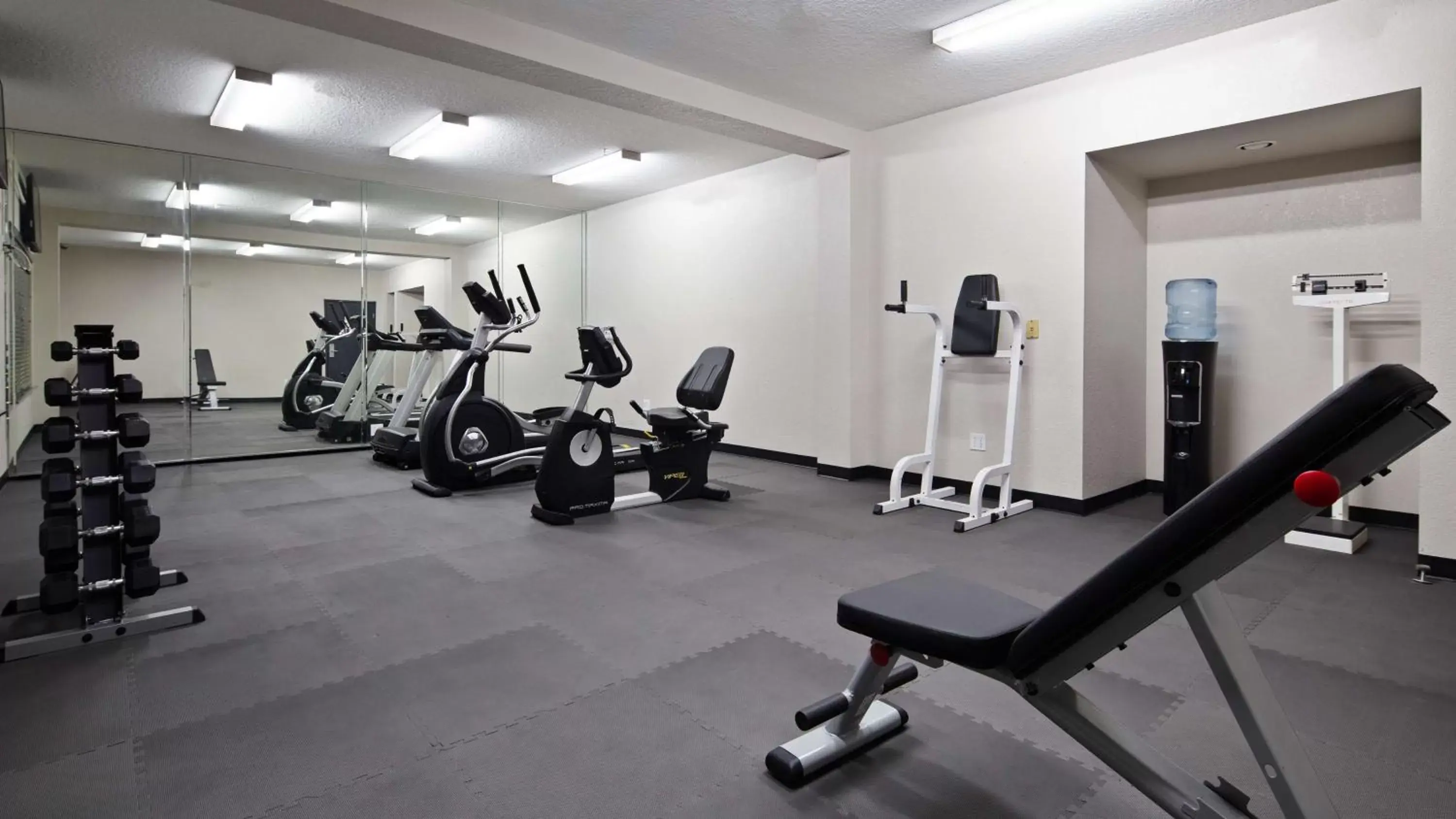 Fitness centre/facilities, Fitness Center/Facilities in SureStay Plus by Best Western San Antonio Fort Sam Houston