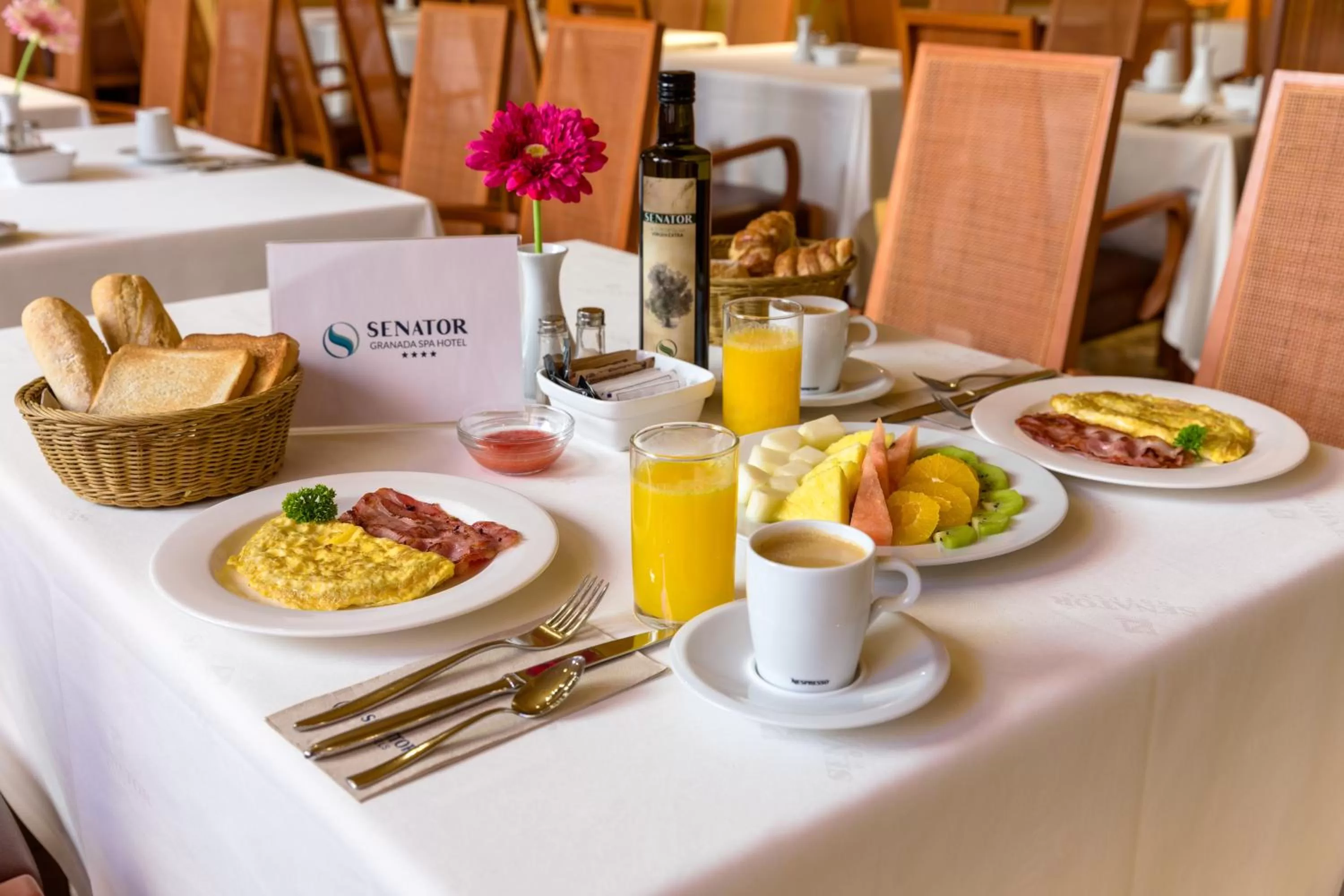 Food and drinks in Senator Granada