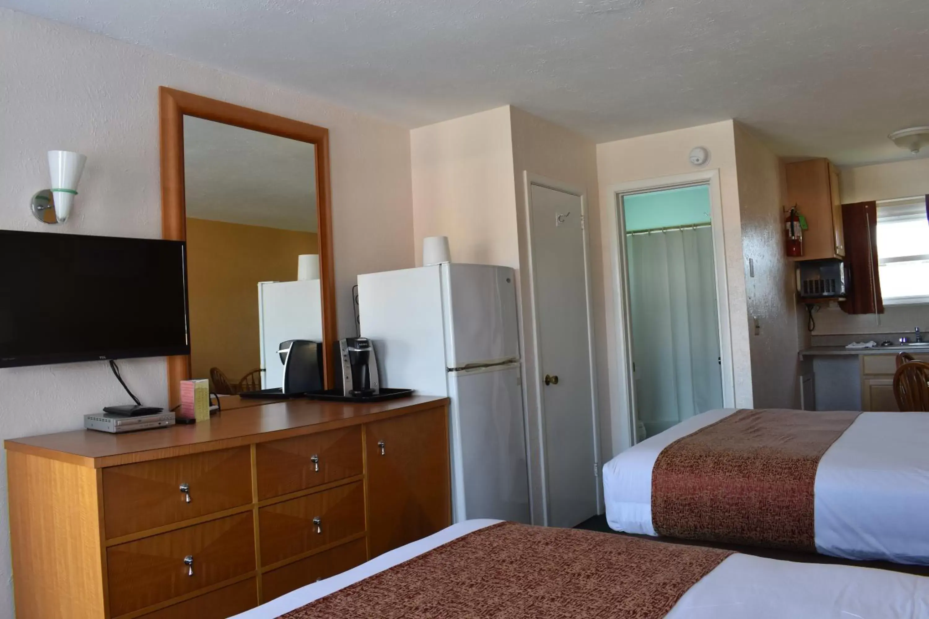 Bed in Blue Water Motel Bed in Blue Water Motel