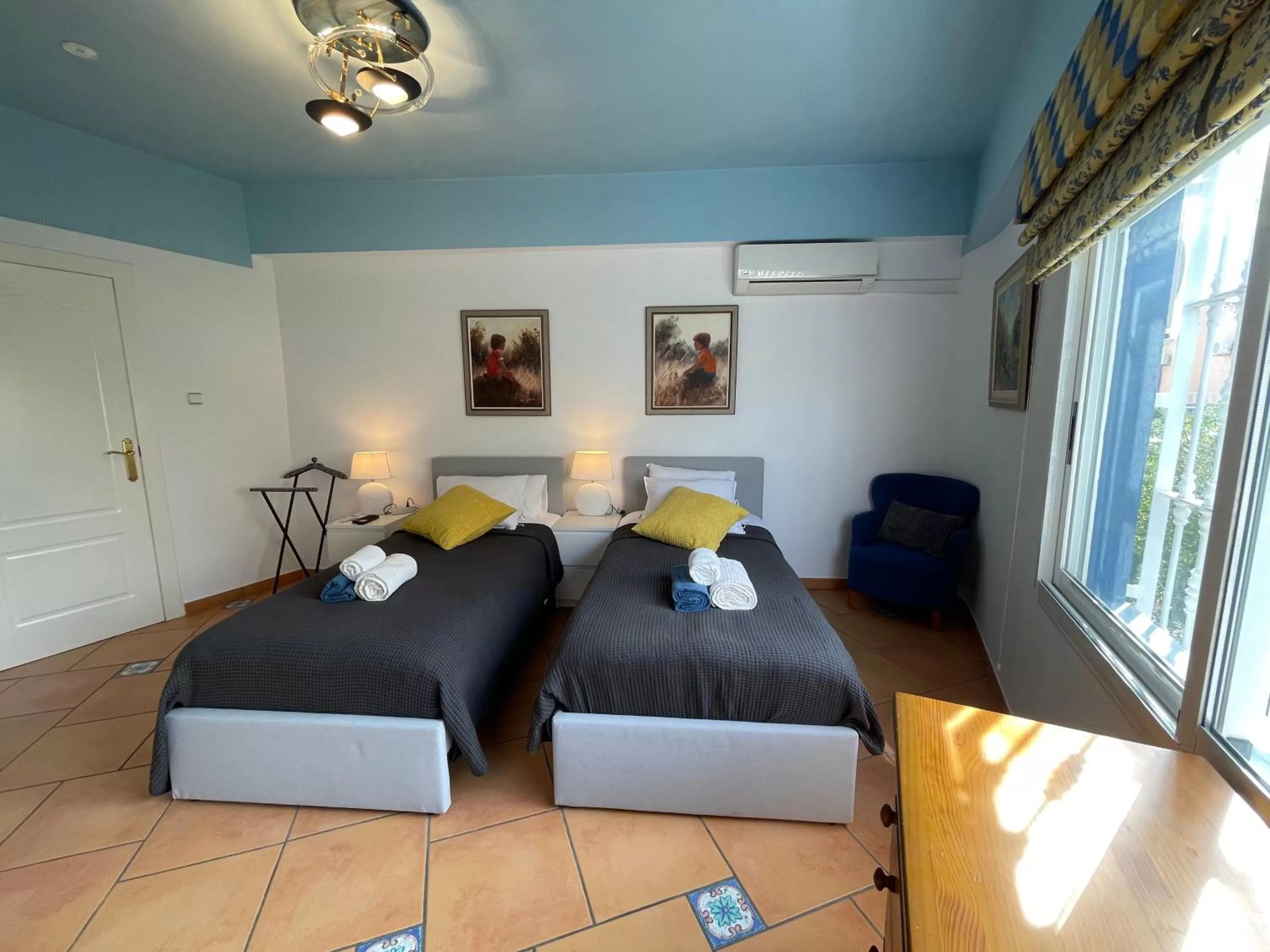 Two-Bedroom Suite in Anna's garden