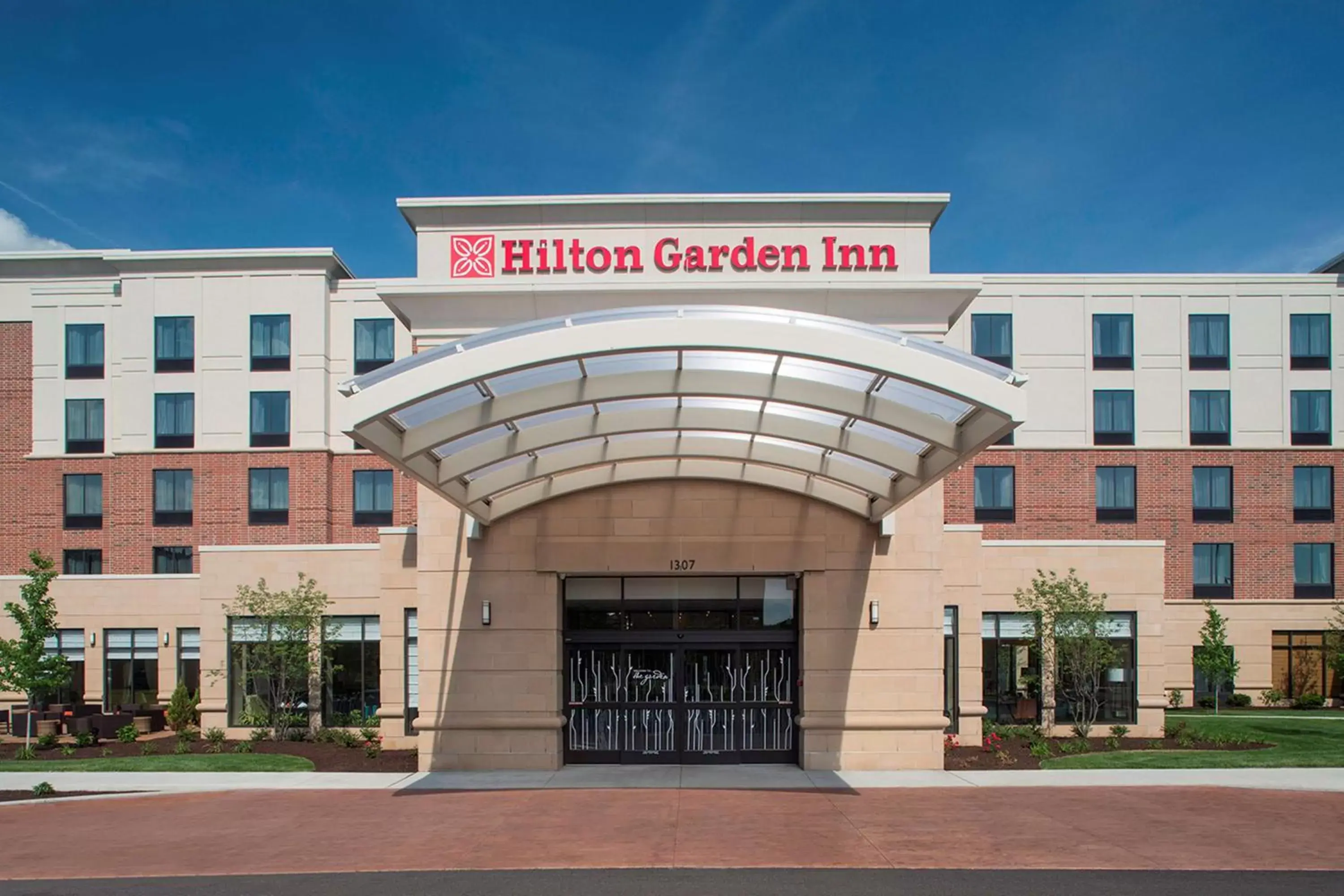 Property Building in Hilton Garden Inn Akron