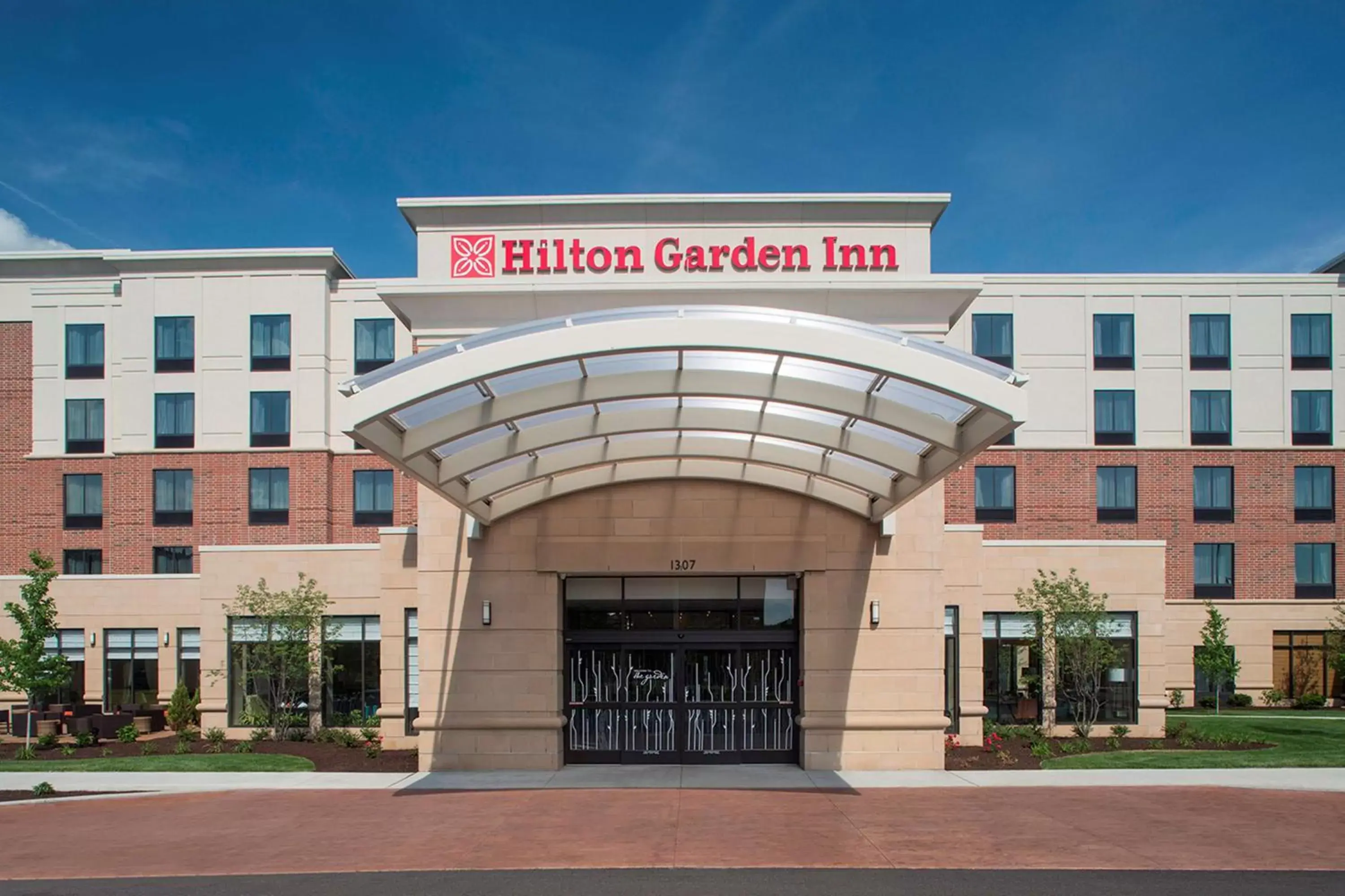 Property building in Hilton Garden Inn Akron Property building in Hilton Garden Inn Akron