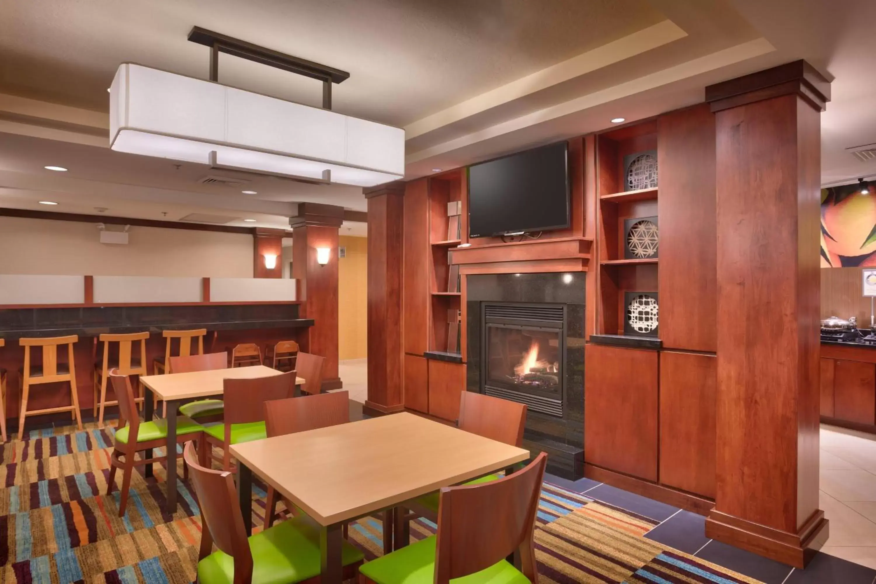 Restaurant/Places to Eat in Fairfield Inn & Suites Boise Nampa