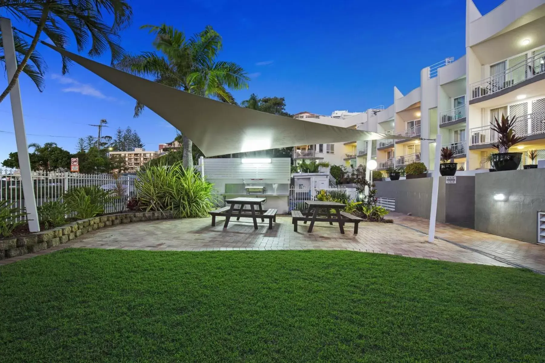 Property building in Kirra Palms Holiday Apartments