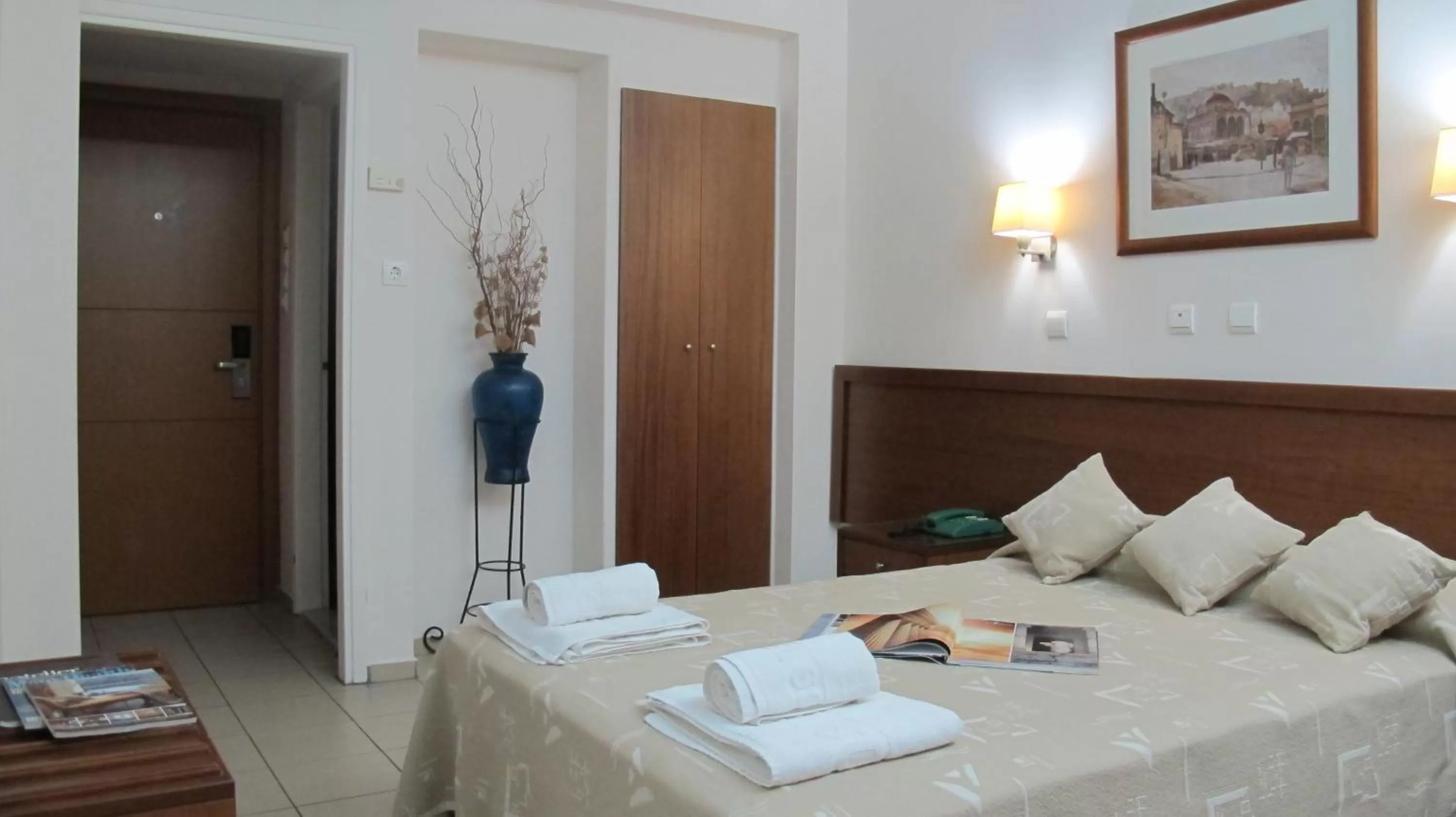 Bedroom, Bed in Hotel Solomou Athens