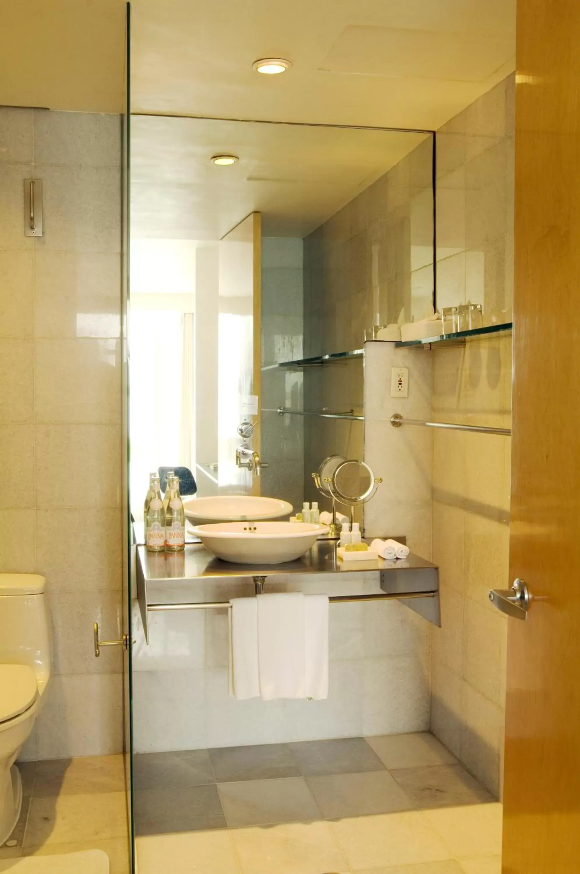 Bathroom in Habita, Mexico City, a Member of Design Hotels