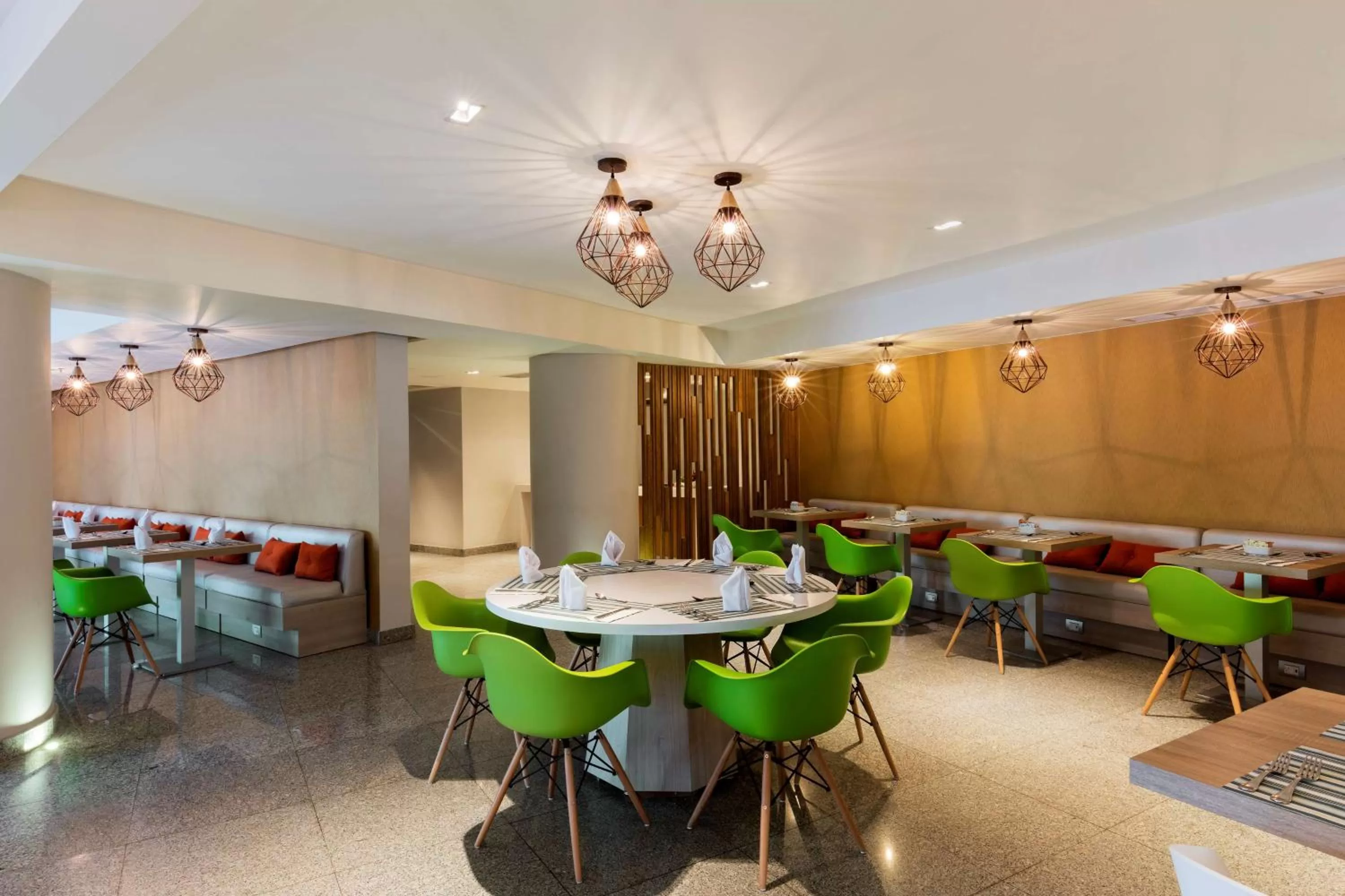 Restaurant/places to eat in Hilton Garden Inn Mexico City Santa Fe