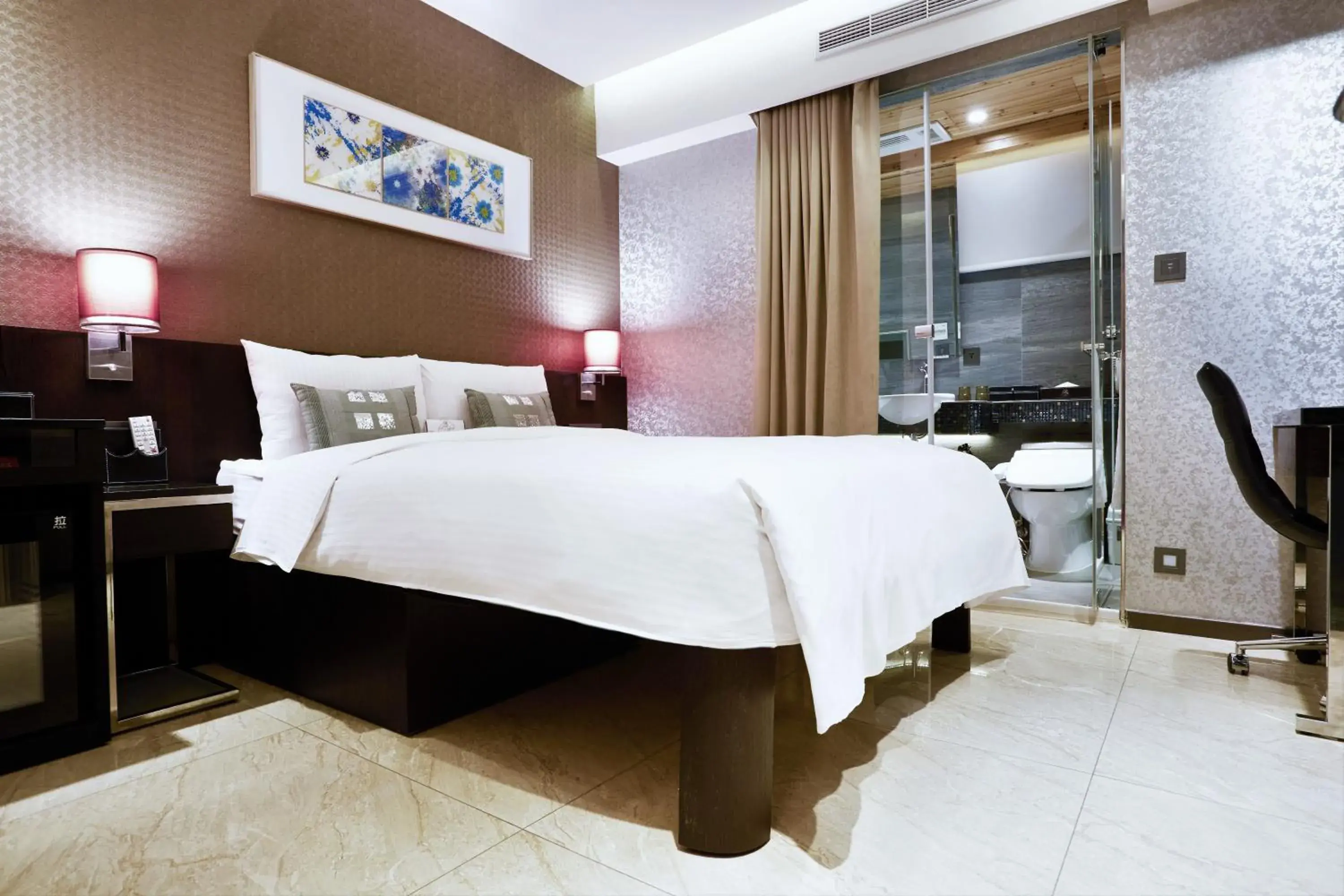 Bedroom, Room Photo in Beauty Hotels Taipei - Hotel Bfun