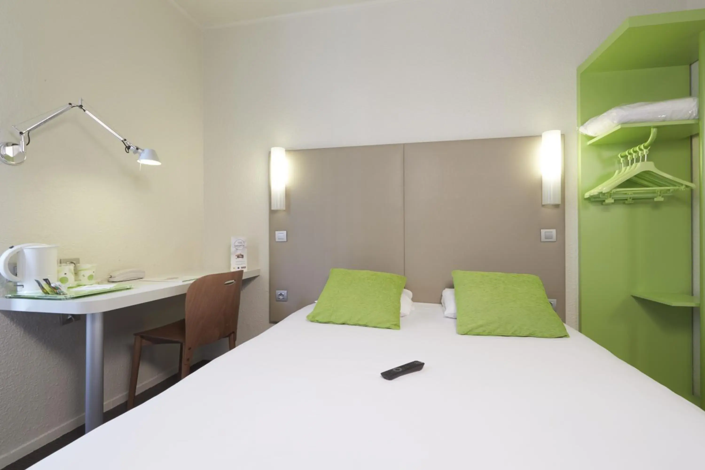 Bed in Campanile Paris Ouest - Levallois Perret