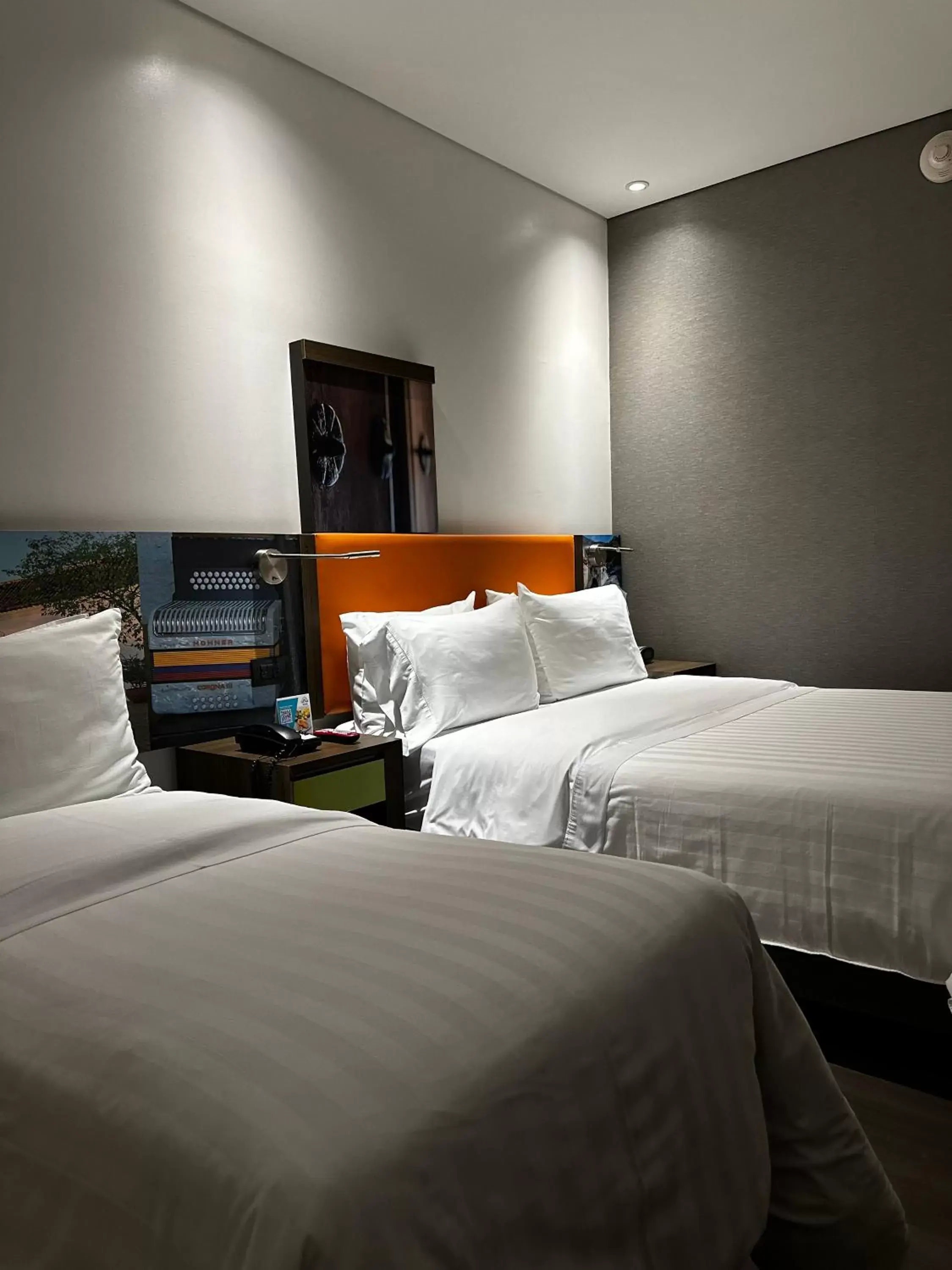 Bedroom, Bed in Hampton By Hilton Valledupar