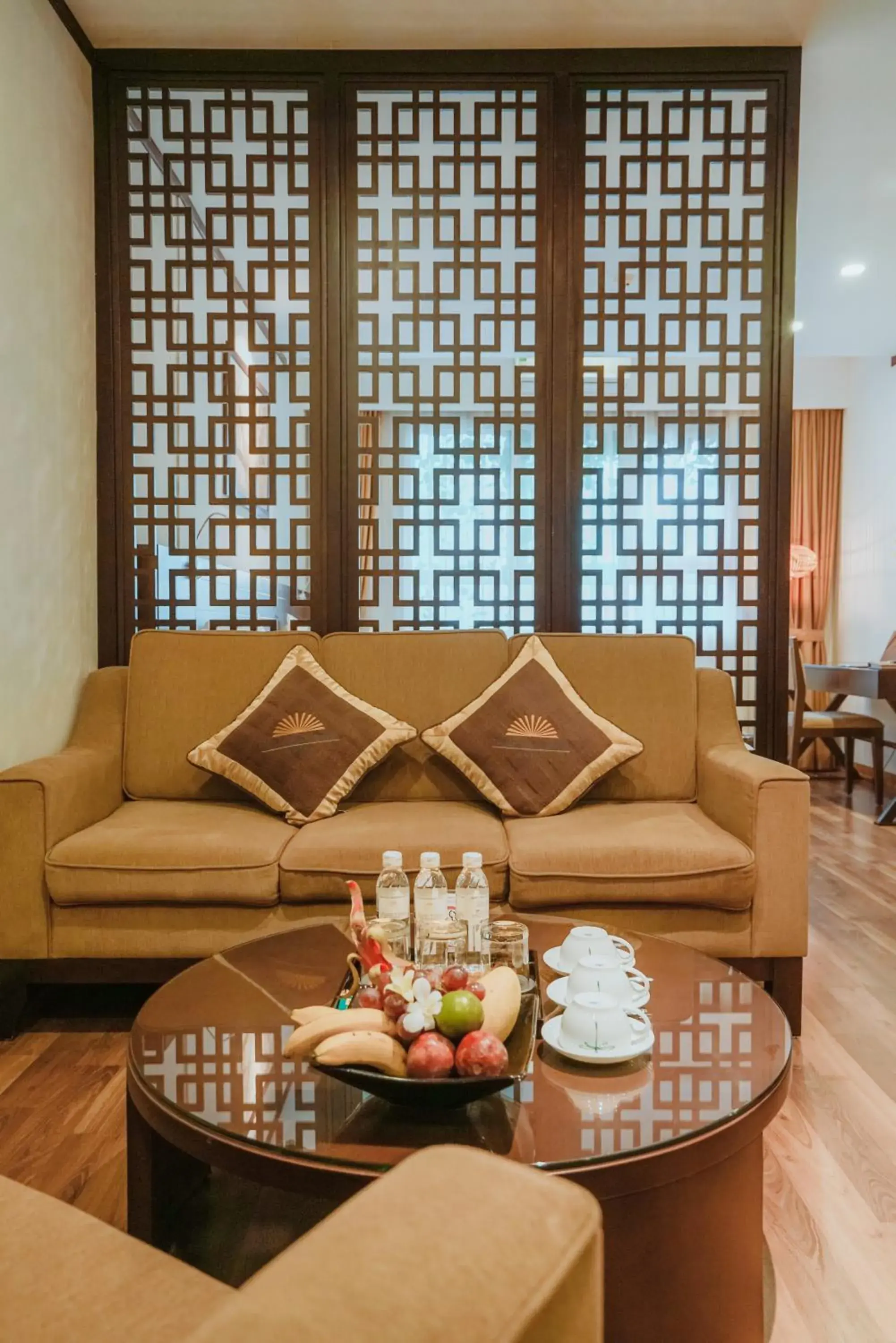 Living room, Seating Area in Thang Long Opera Hotel