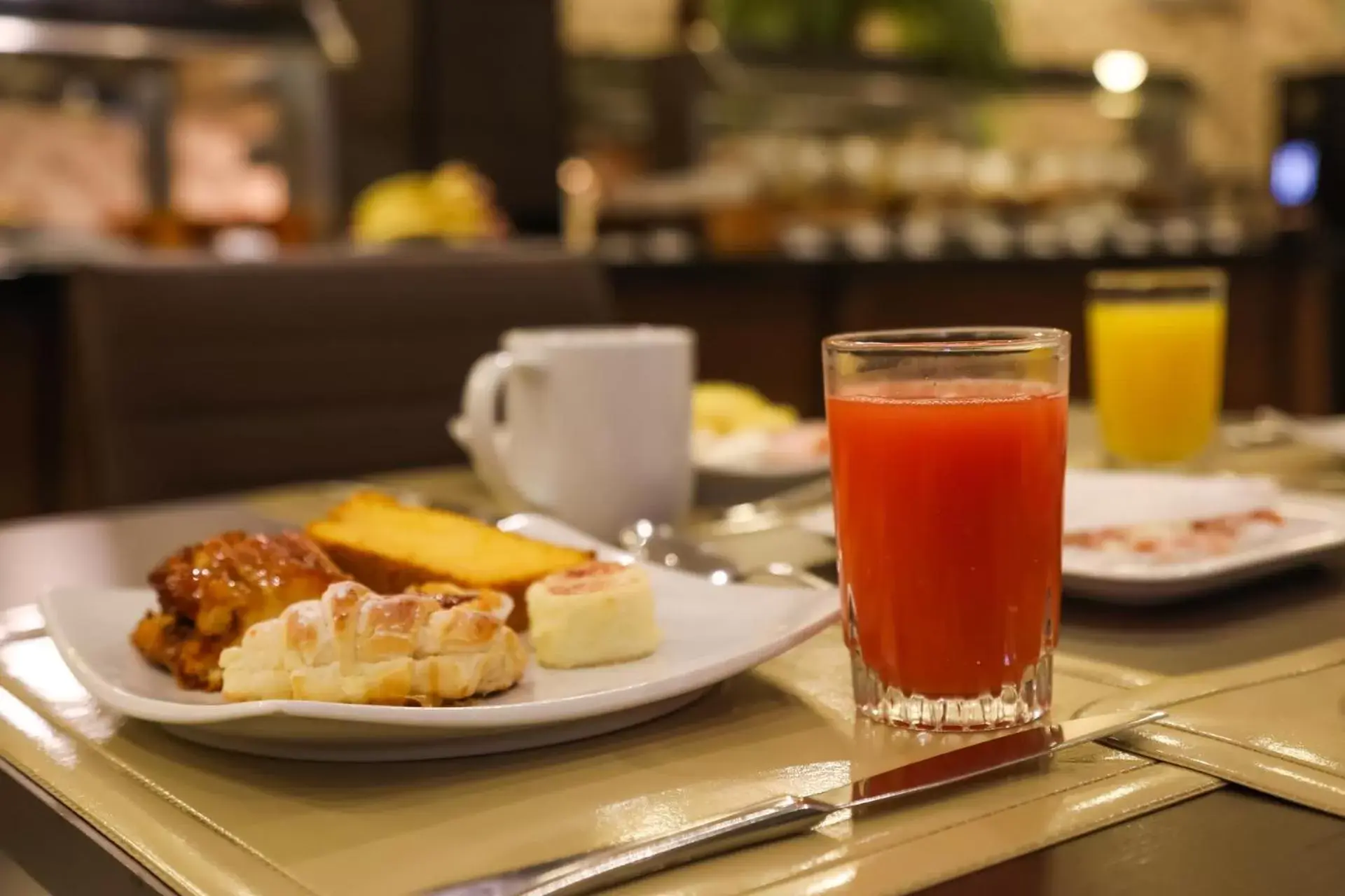 Food and drinks in TRYP By Wyndham Ribeirão Preto