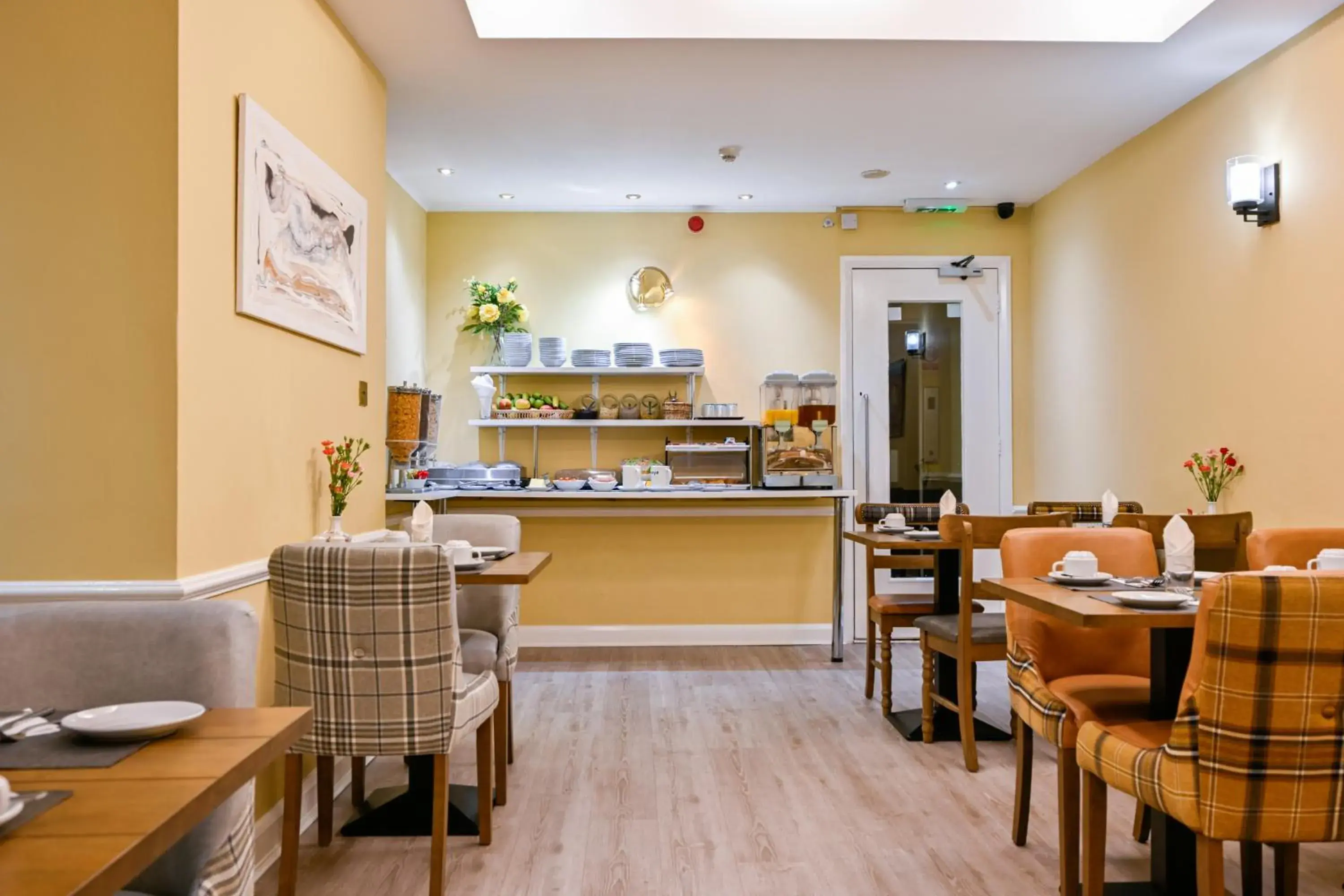 Restaurant/places to eat in Brunel Hotel Restaurant/places to eat in Brunel Hotel