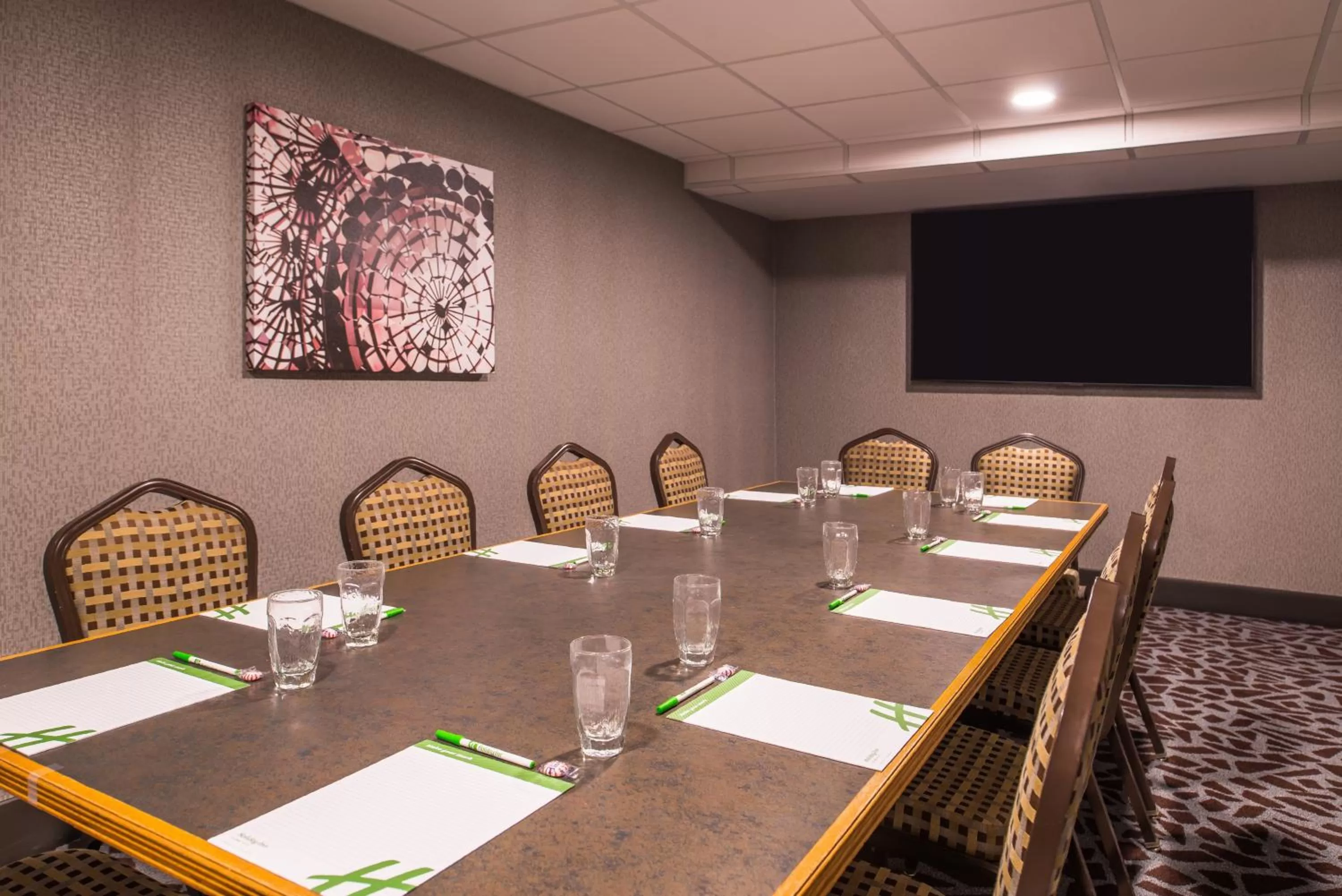 Meeting/conference room in Holiday Inn Auburn-Finger Lakes Region by IHG