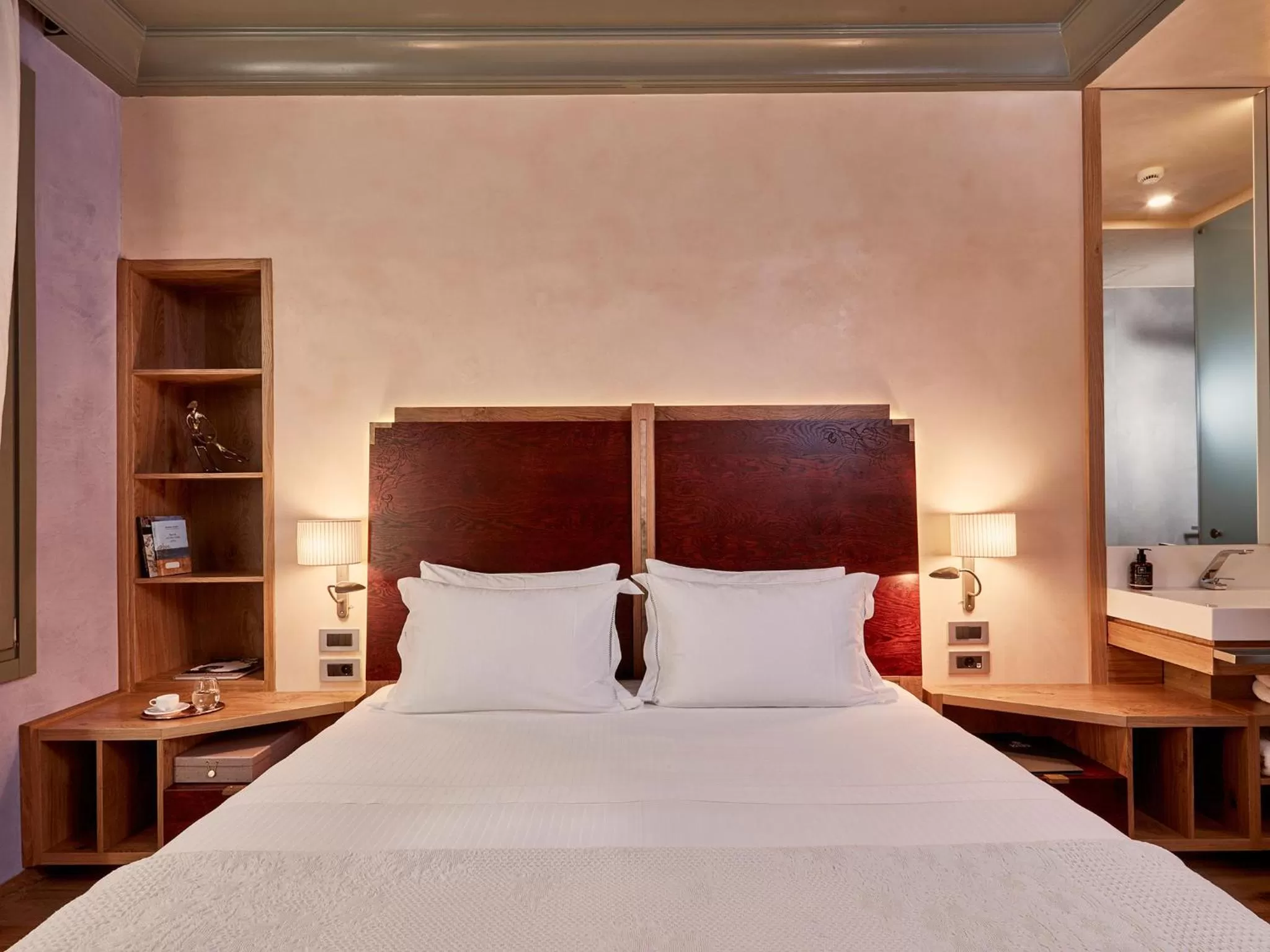 Bedroom, Bed in Domus Renier Boutique Hotel