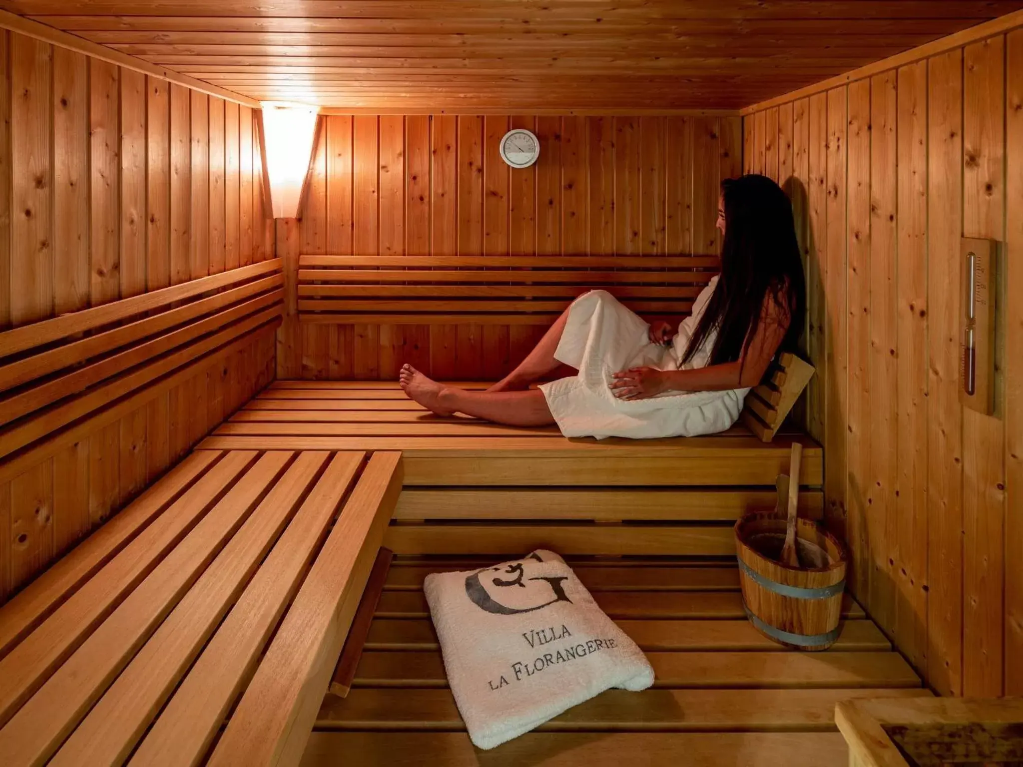 Sauna in Garrigae Villa La Florangerie - Hôtel - Piscine & SPA inclus