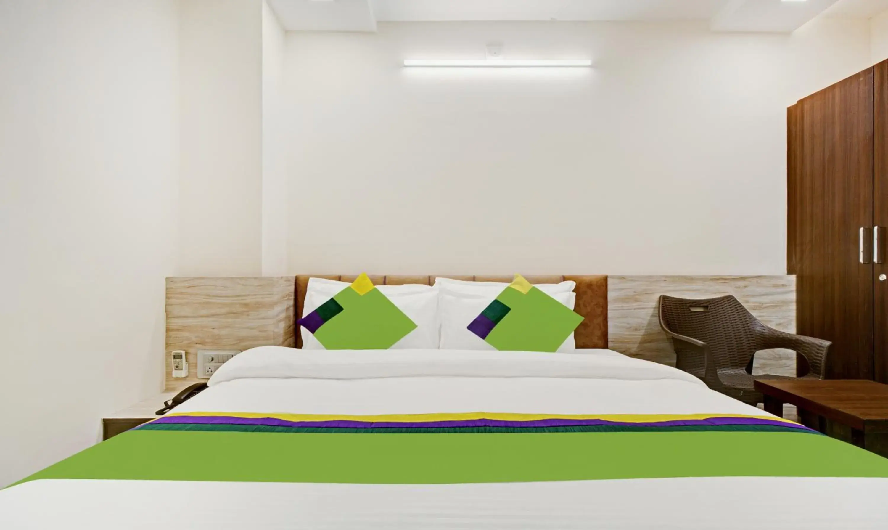 Bedroom, Bed in Treebo Paras Raj Near City Palace Bedroom, Bed in Treebo Paras Raj Near City Palace
