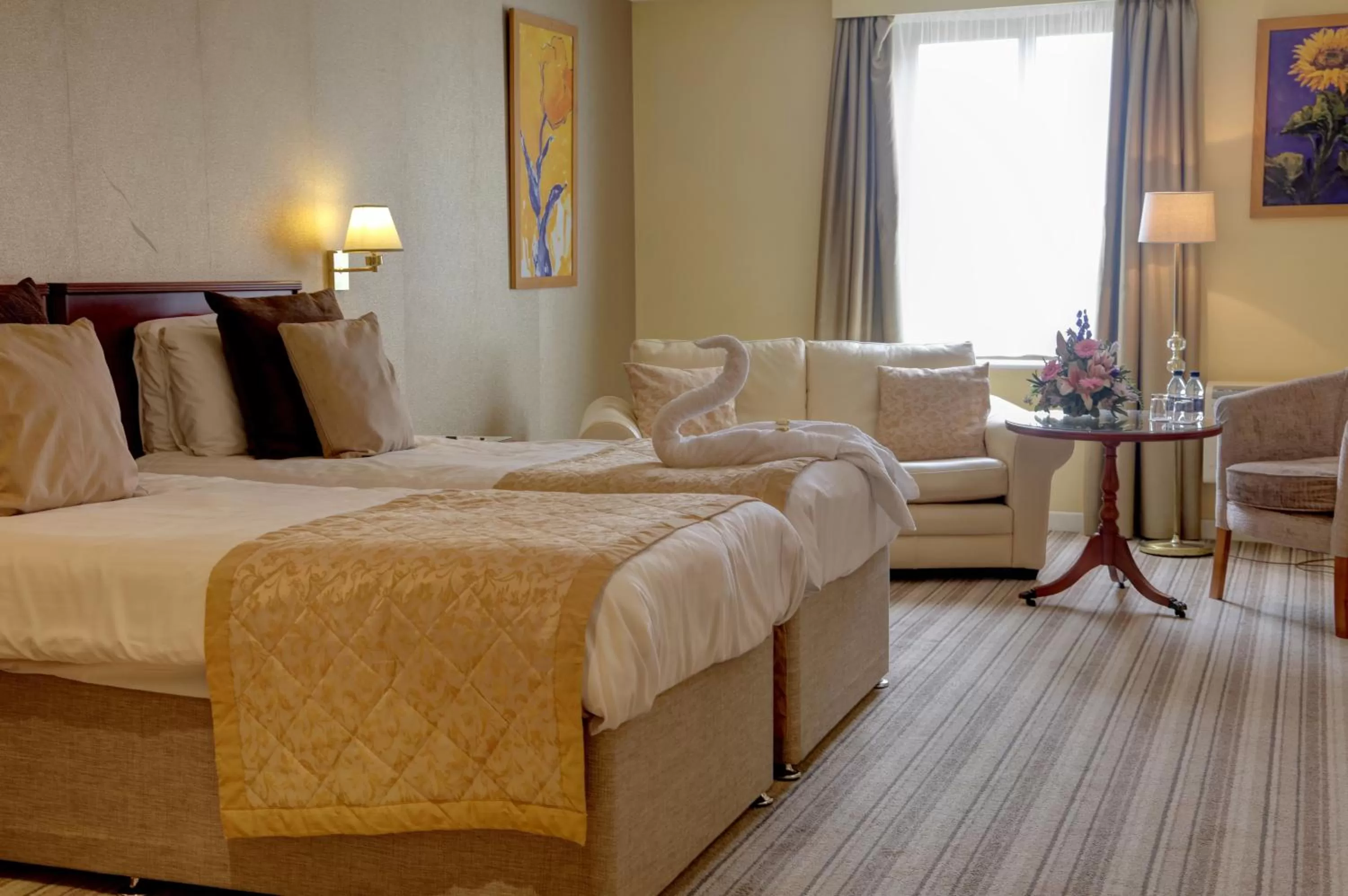 Bedroom, Bed in Best Western Plus Bentley Hotel