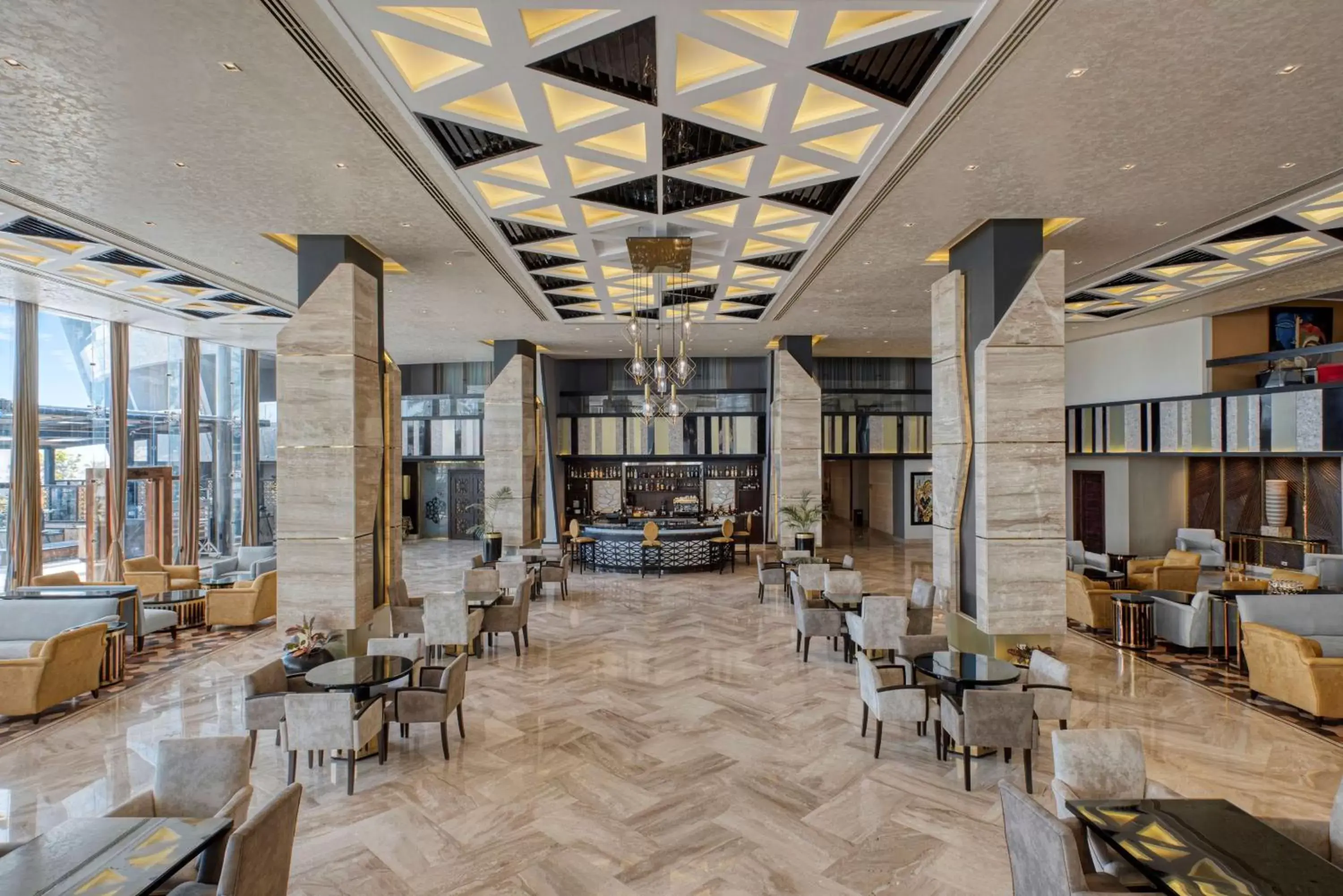 Lounge or bar, Restaurant/Places to Eat in Radisson Blu Hotel Alexandria