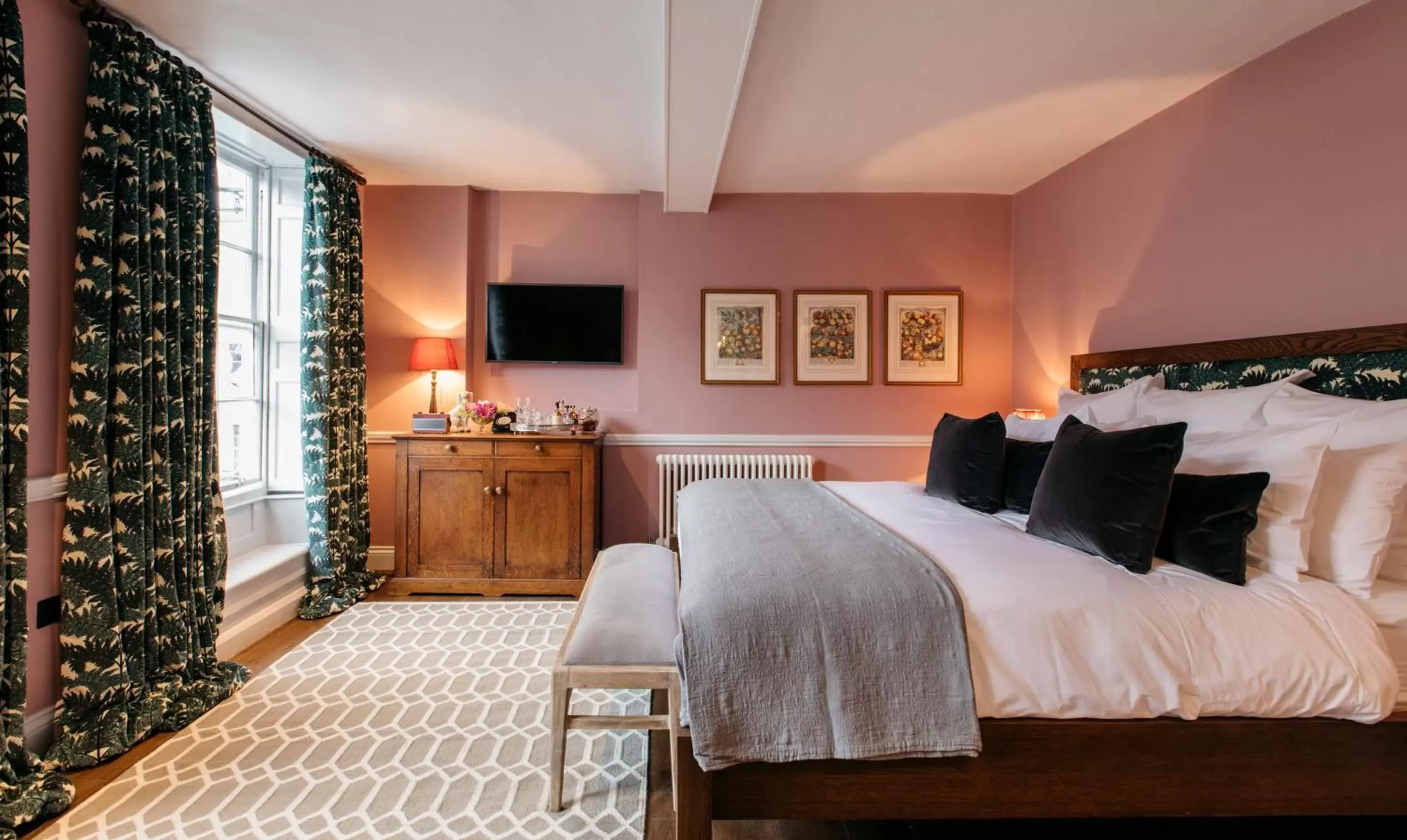 Superior King Room in The Bower House, Restaurant & Rooms Superior King Room in The Bower House, Restaurant & Rooms