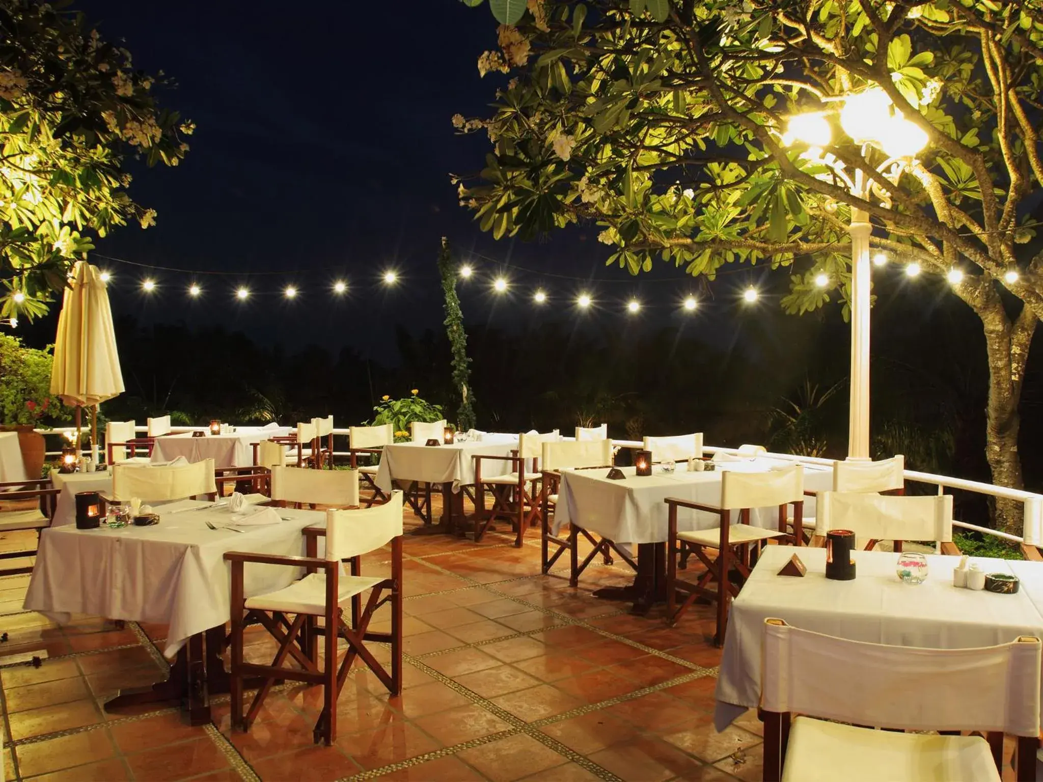 Restaurant/Places to Eat in Phu Hai Beach Resort & Spa