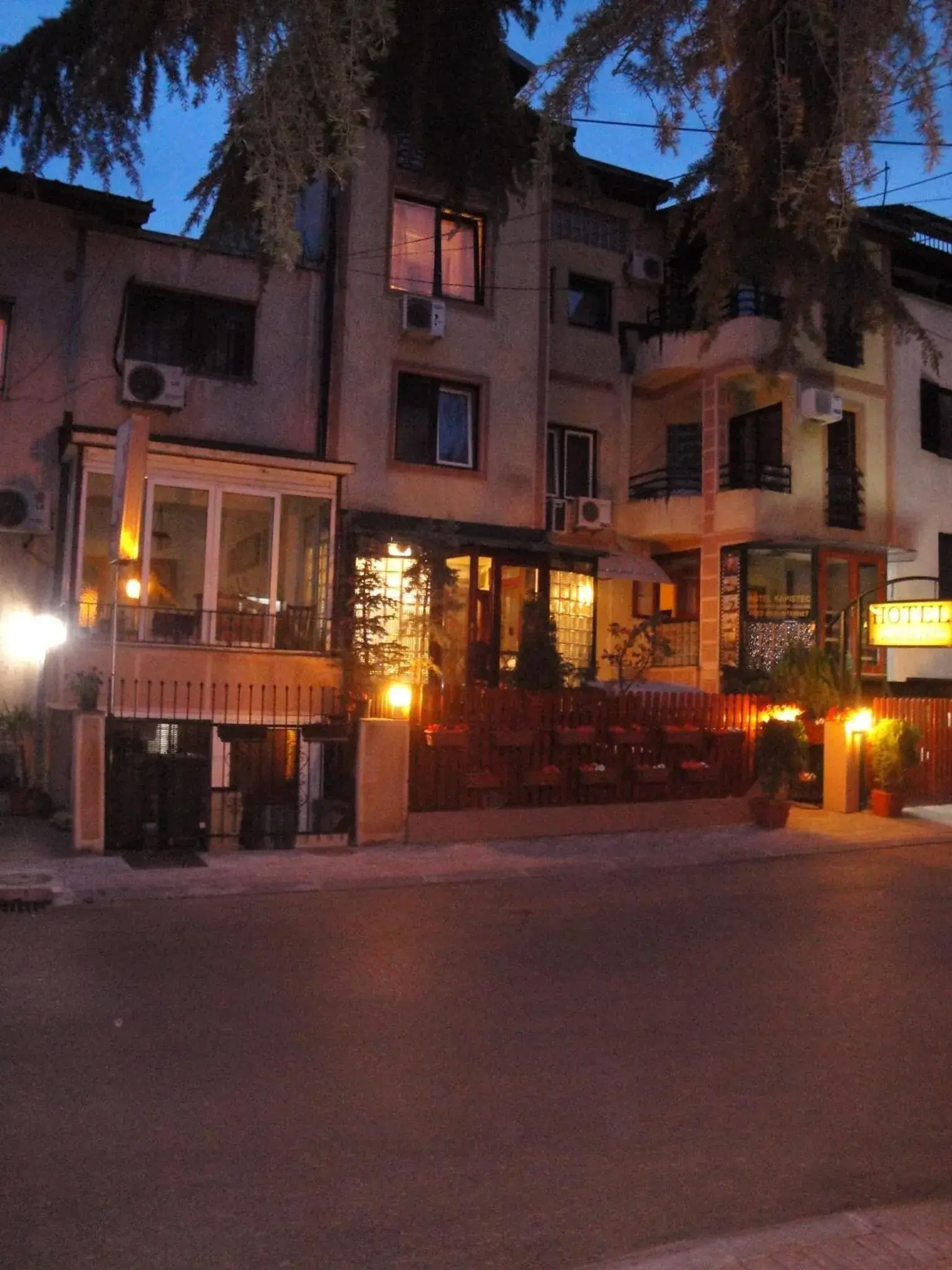 Facade/entrance, Property Building in Hotel Kapistec Skopje