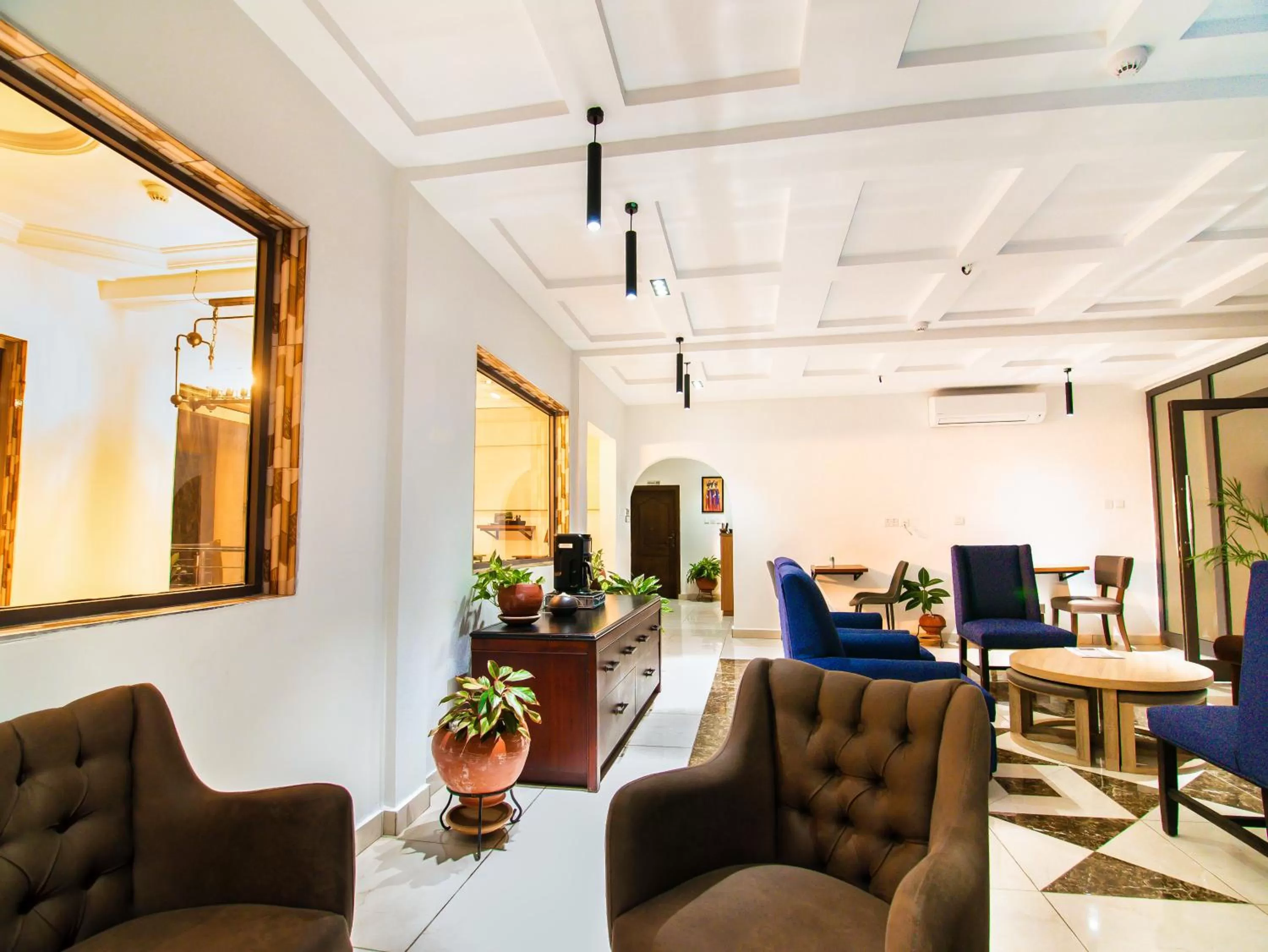 Lounge or bar in KoKo Palm Inn LTD