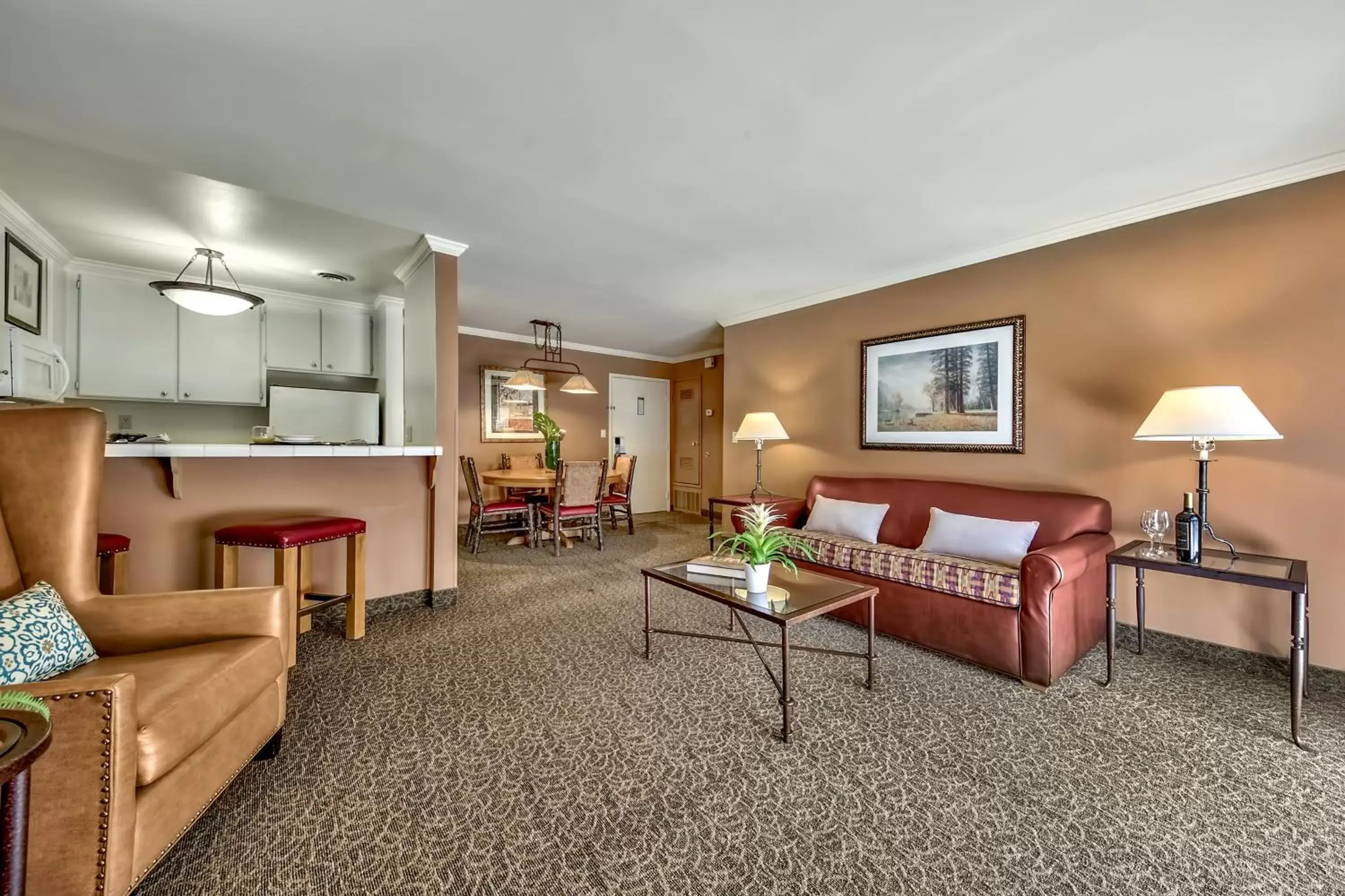 Living room in Forest Suites Resort at the Heavenly Village