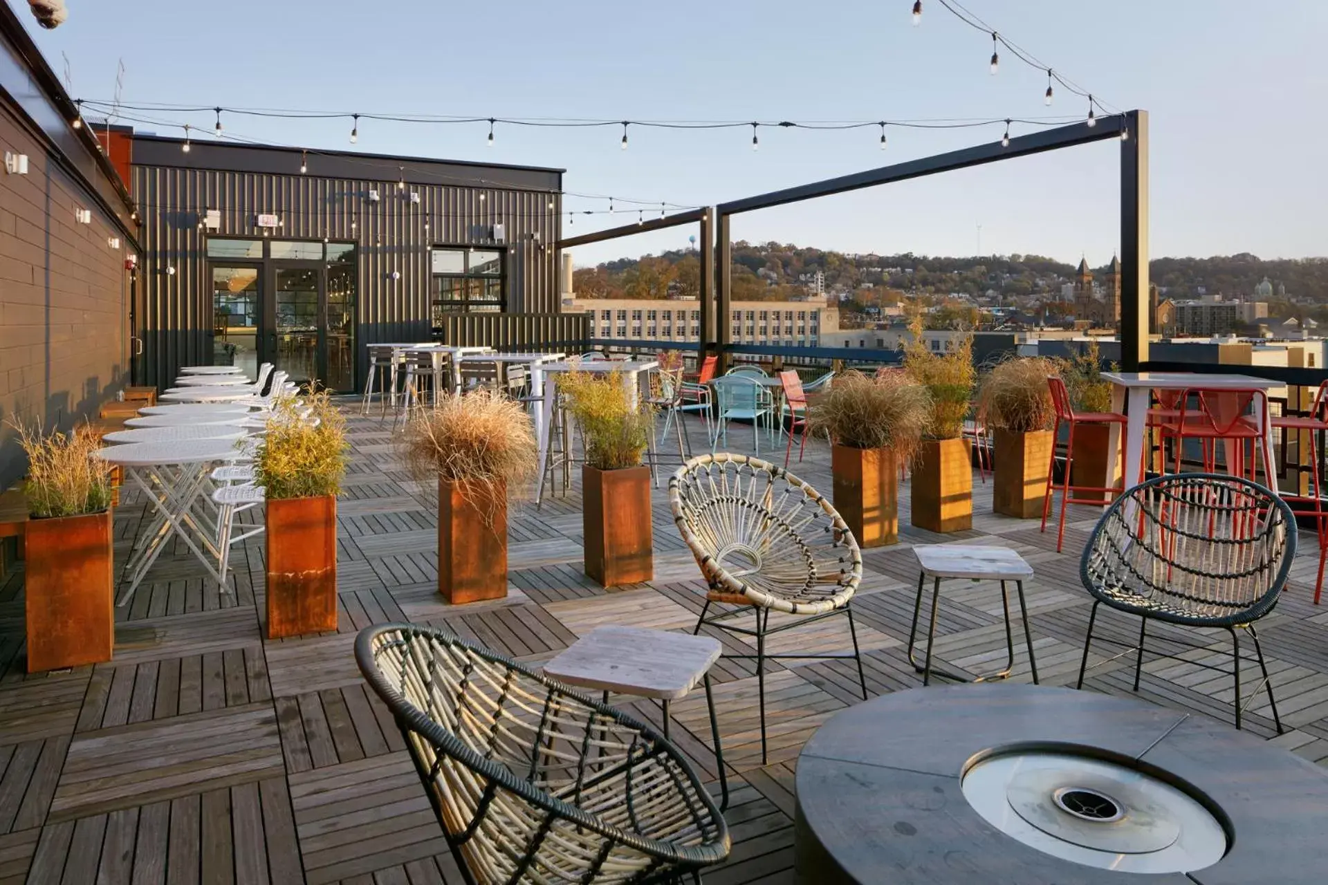 Patio, Restaurant/Places to Eat in TRYP by Wyndham Pittsburgh/Lawrenceville