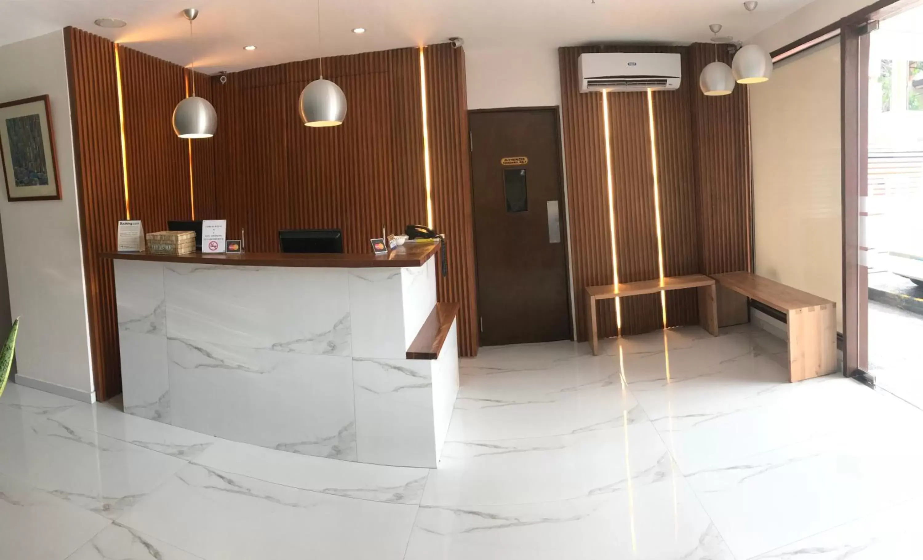 Lobby or reception in Cebu R Hotel Capitol