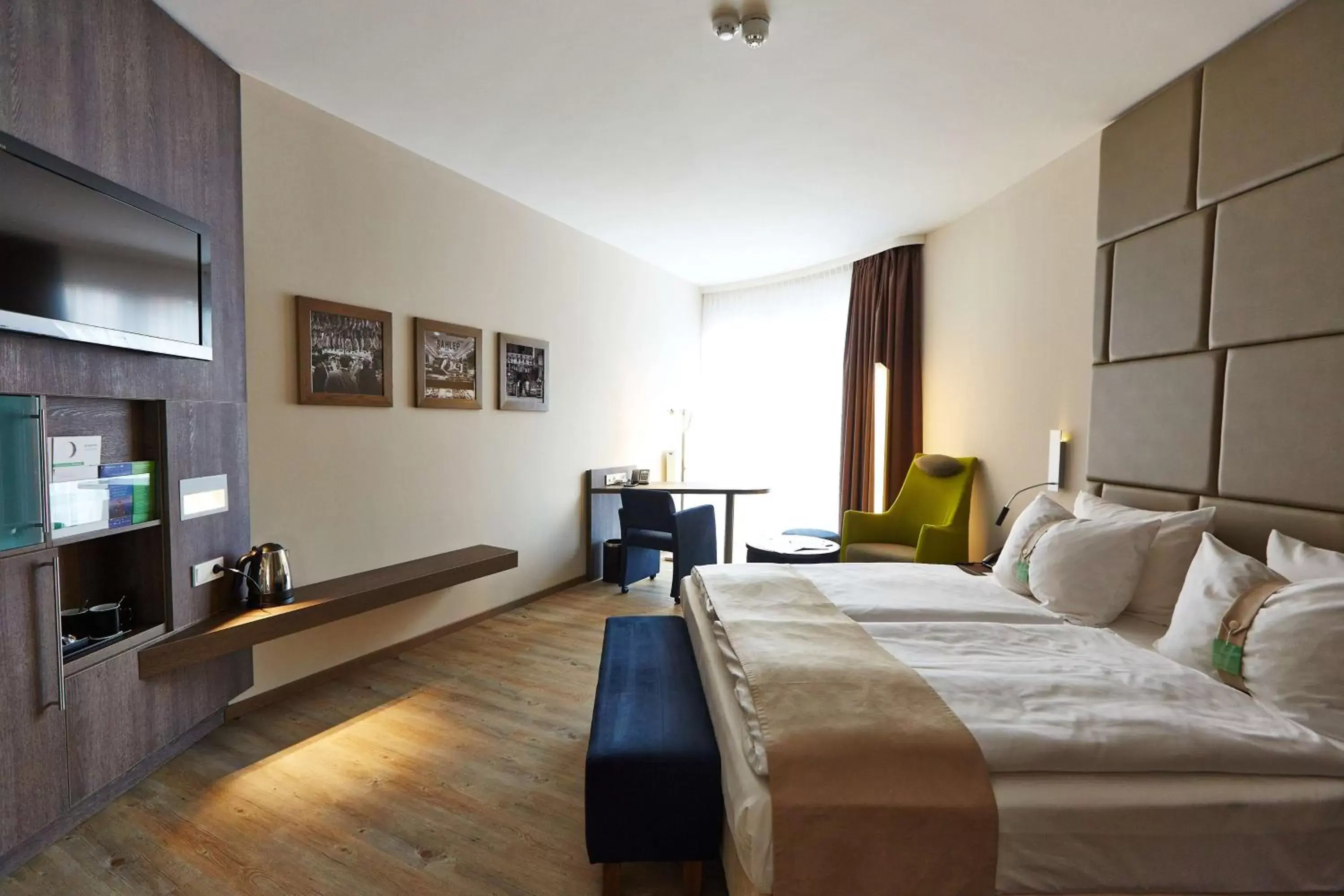 Bedroom in First Inn Hotel Zwickau