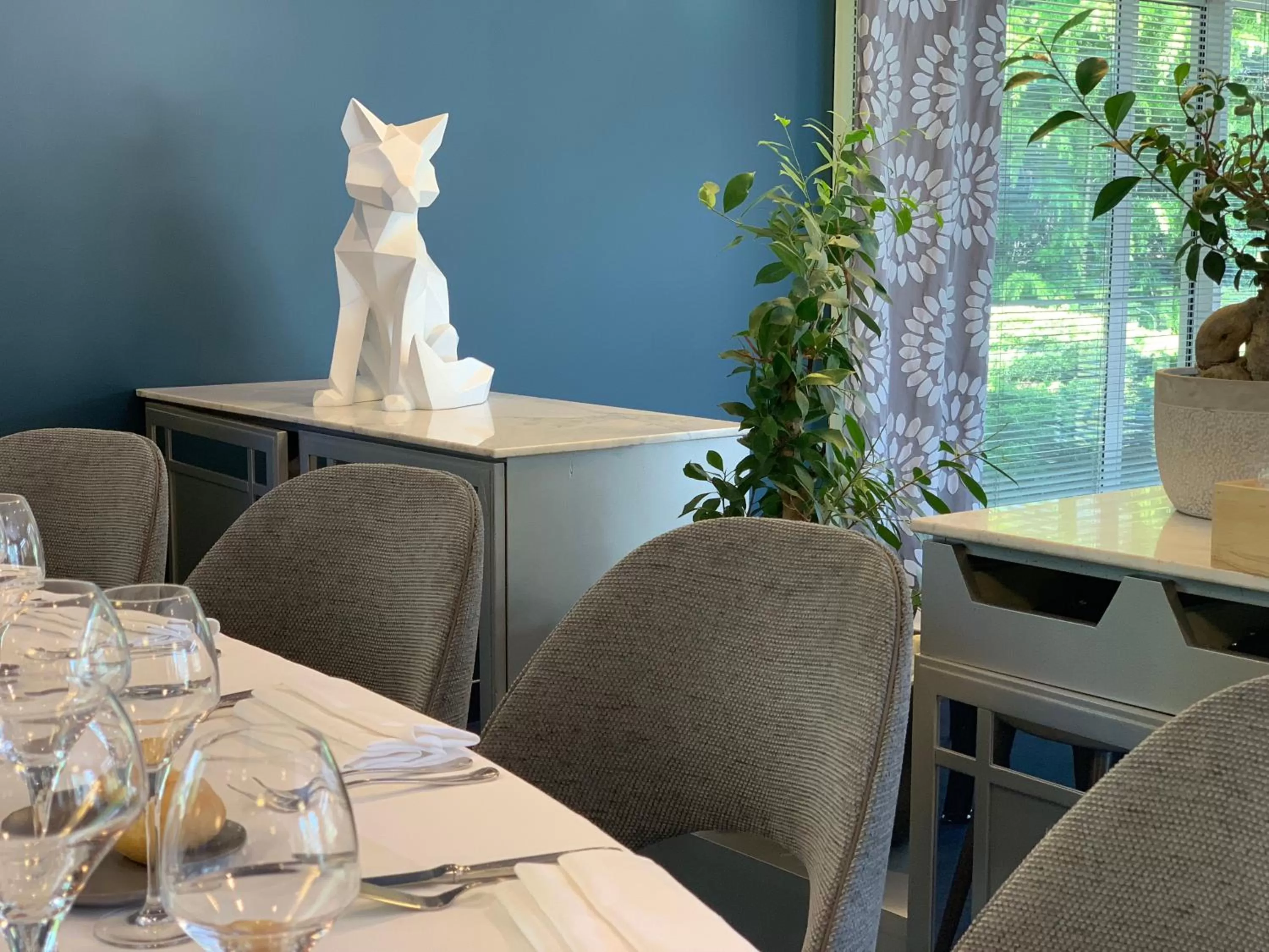 Restaurant/places to eat in Best Western Plus La Fayette Hotel et SPA